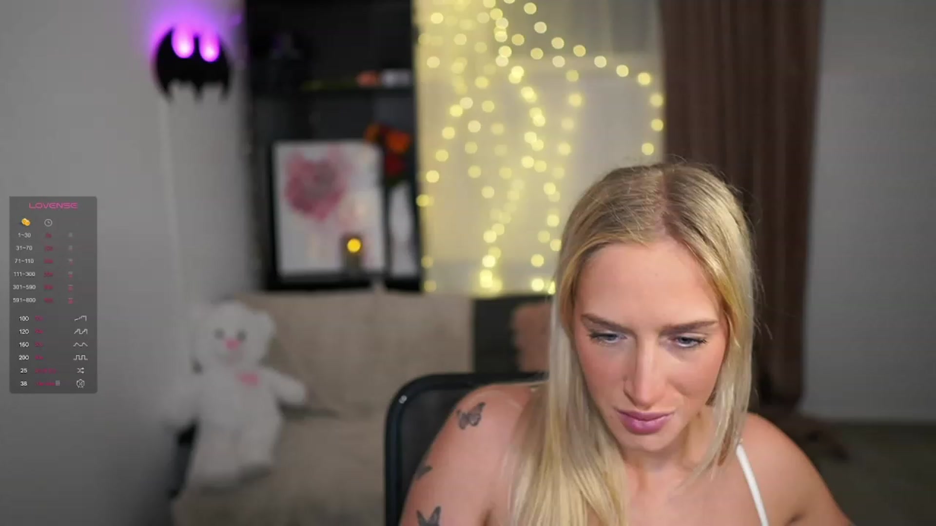 Gallery image thumbnail from NicoletteShea's myfreecams stream on, 01/15/2024, 15:31 image 2 of 20