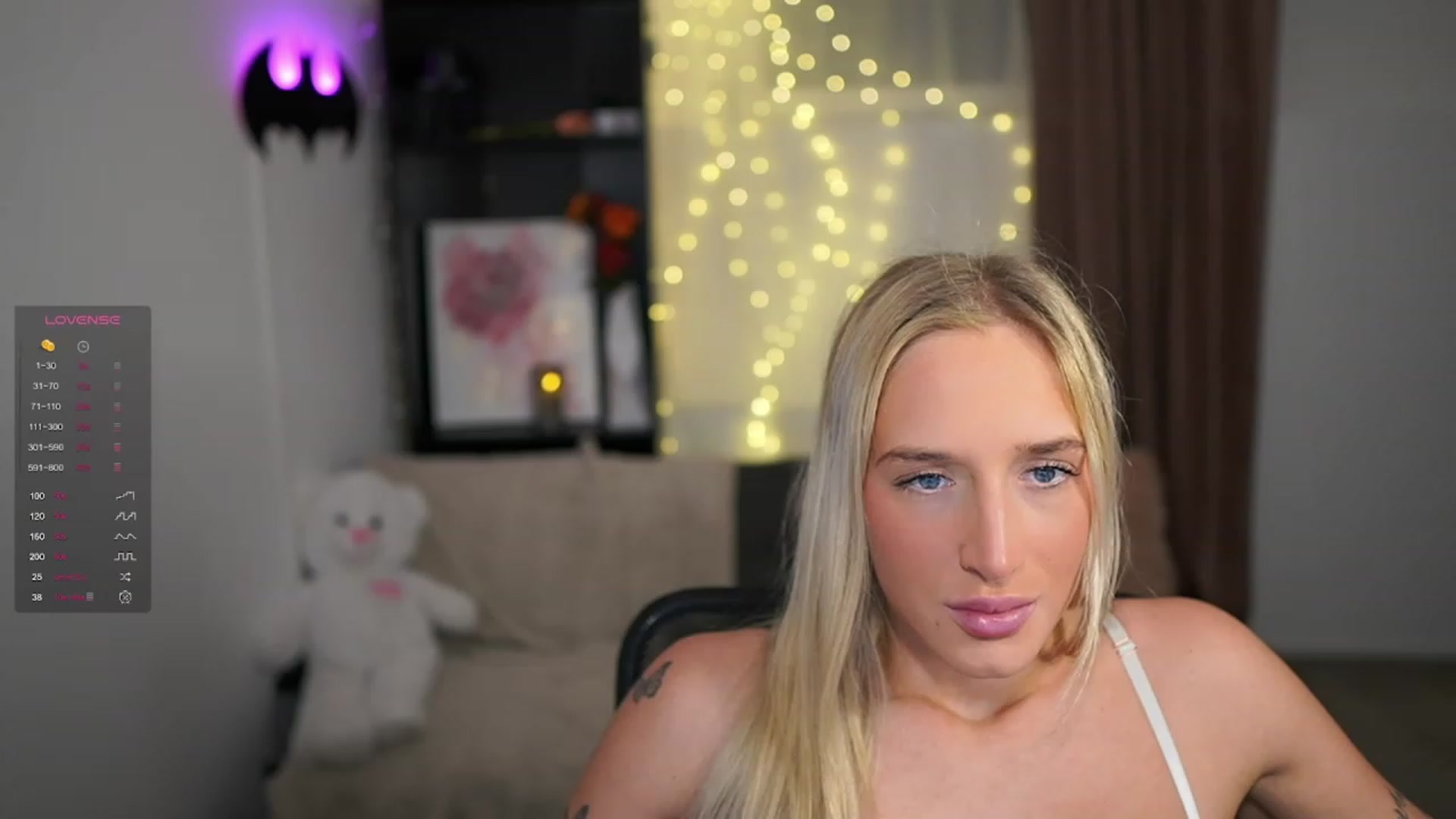 Gallery image thumbnail from NicoletteShea's myfreecams stream on, 01/15/2024, 15:31 image 9 of 20