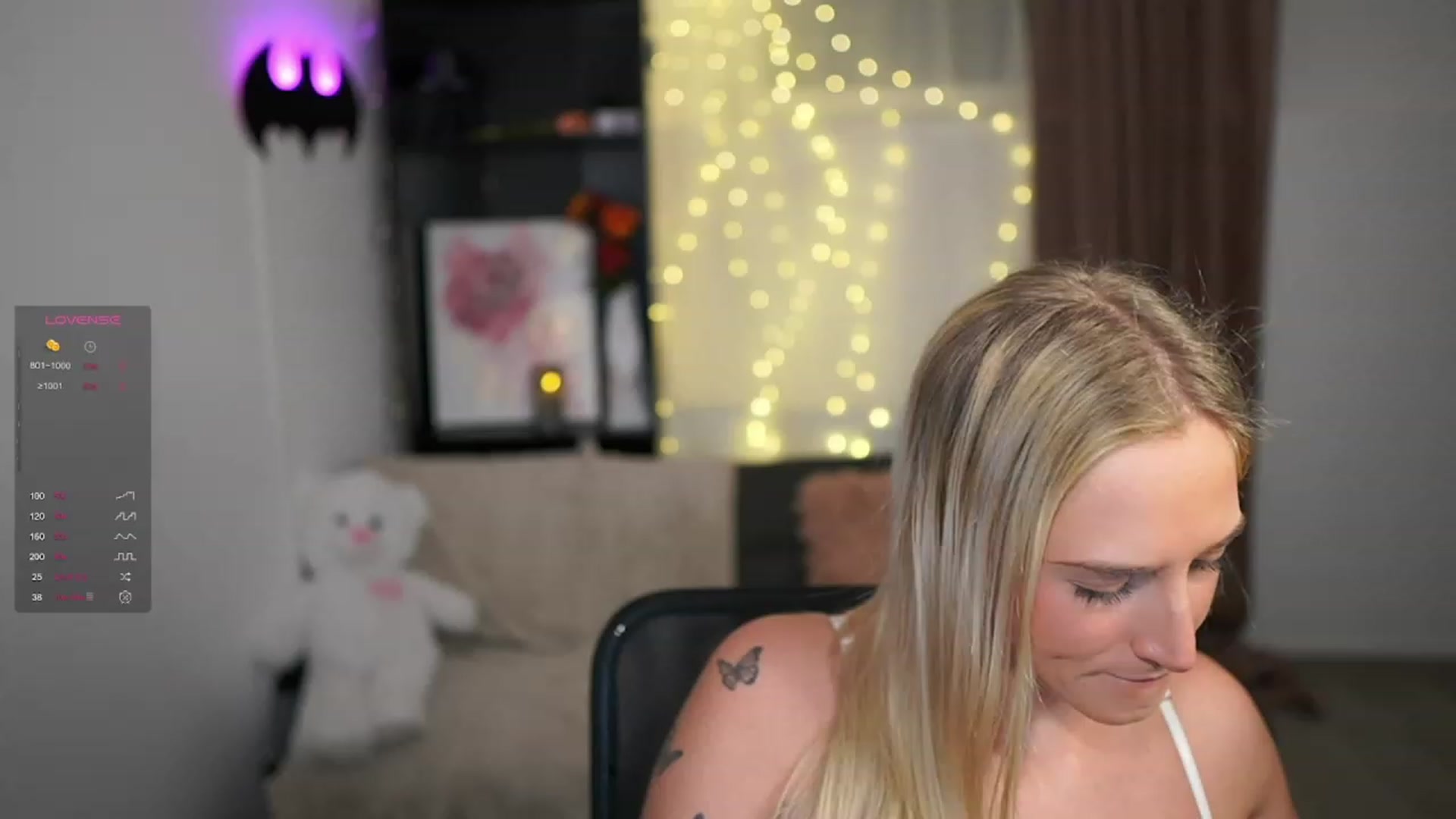 Gallery image thumbnail from NicoletteShea's myfreecams stream on, 01/15/2024, 15:31 image 6 of 20
