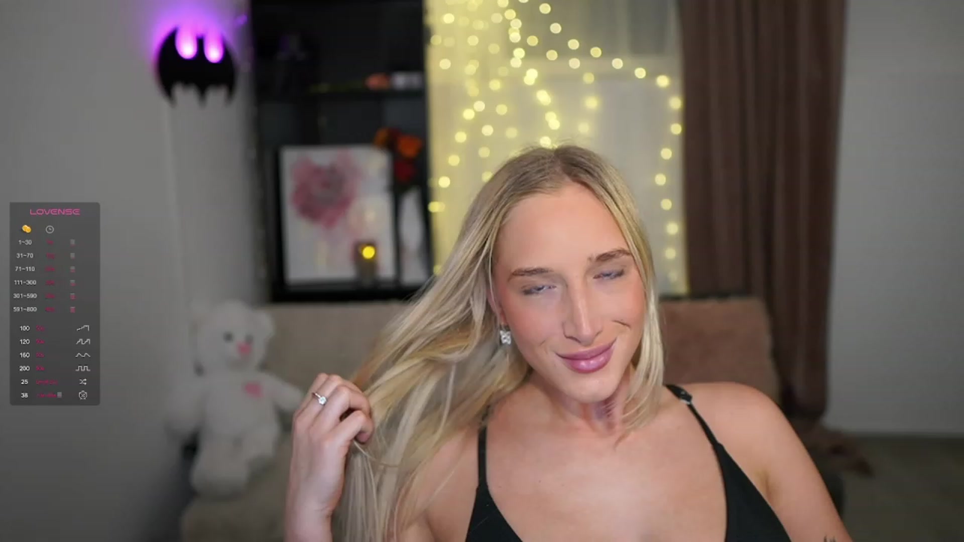 Gallery image thumbnail from NicoletteShea's myfreecams stream on, 01/17/2024, 15:13 image 7 of 20