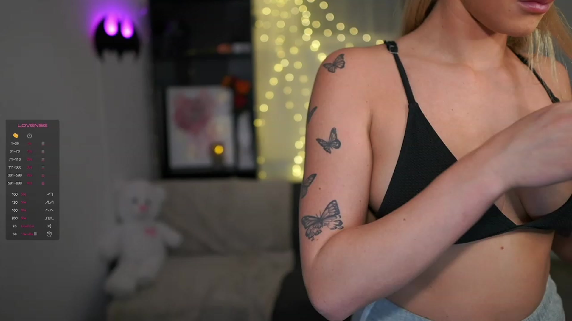 Gallery image thumbnail from NicoletteShea's myfreecams stream on, 01/17/2024, 17:35 image 9 of 20
