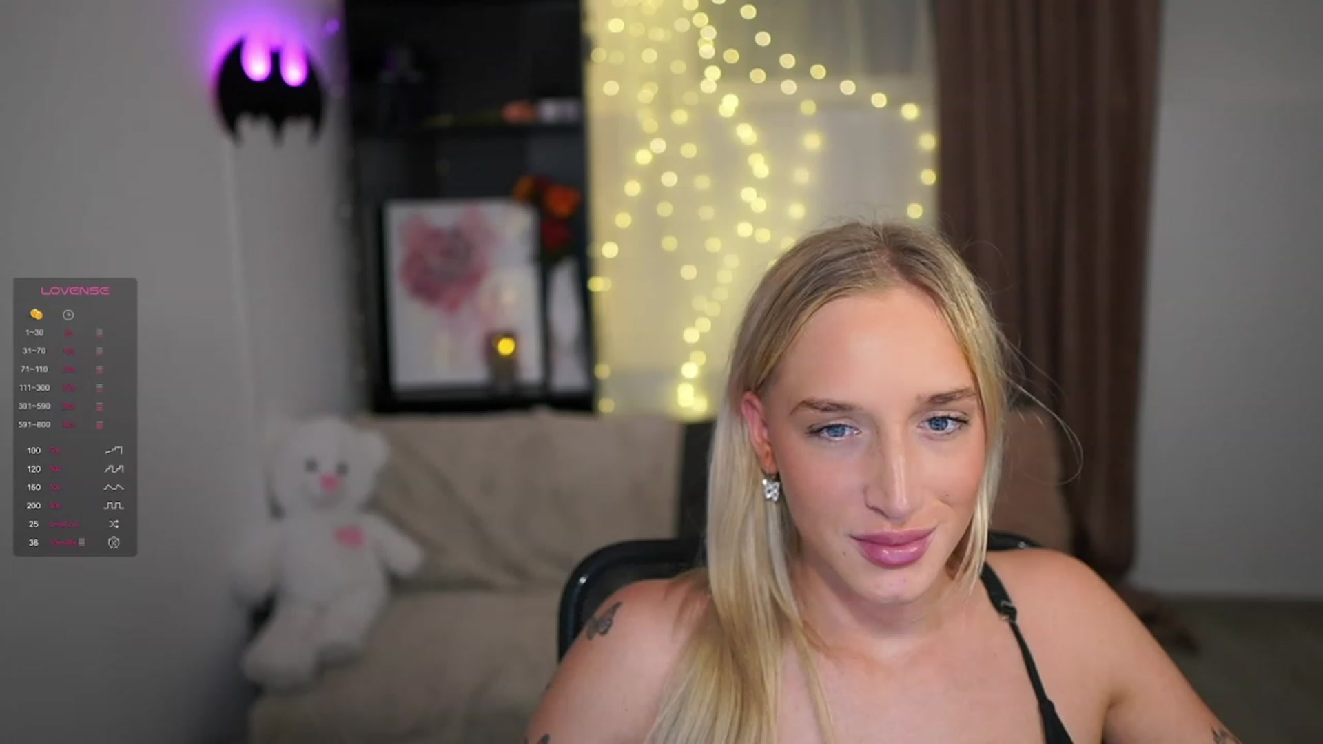 Gallery image thumbnail from NicoletteShea's myfreecams stream on, 01/17/2024, 19:02 image 12 of 20