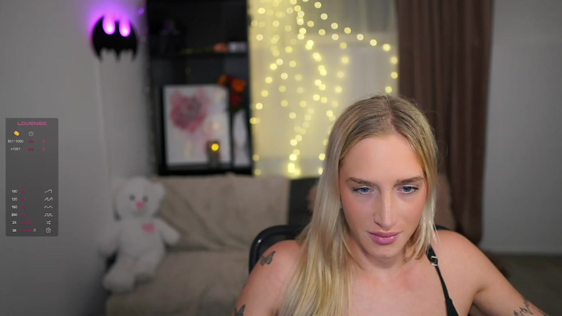 Gallery image thumbnail from NicoletteShea's myfreecams stream on, 01/17/2024, 19:02 image 20 of 20