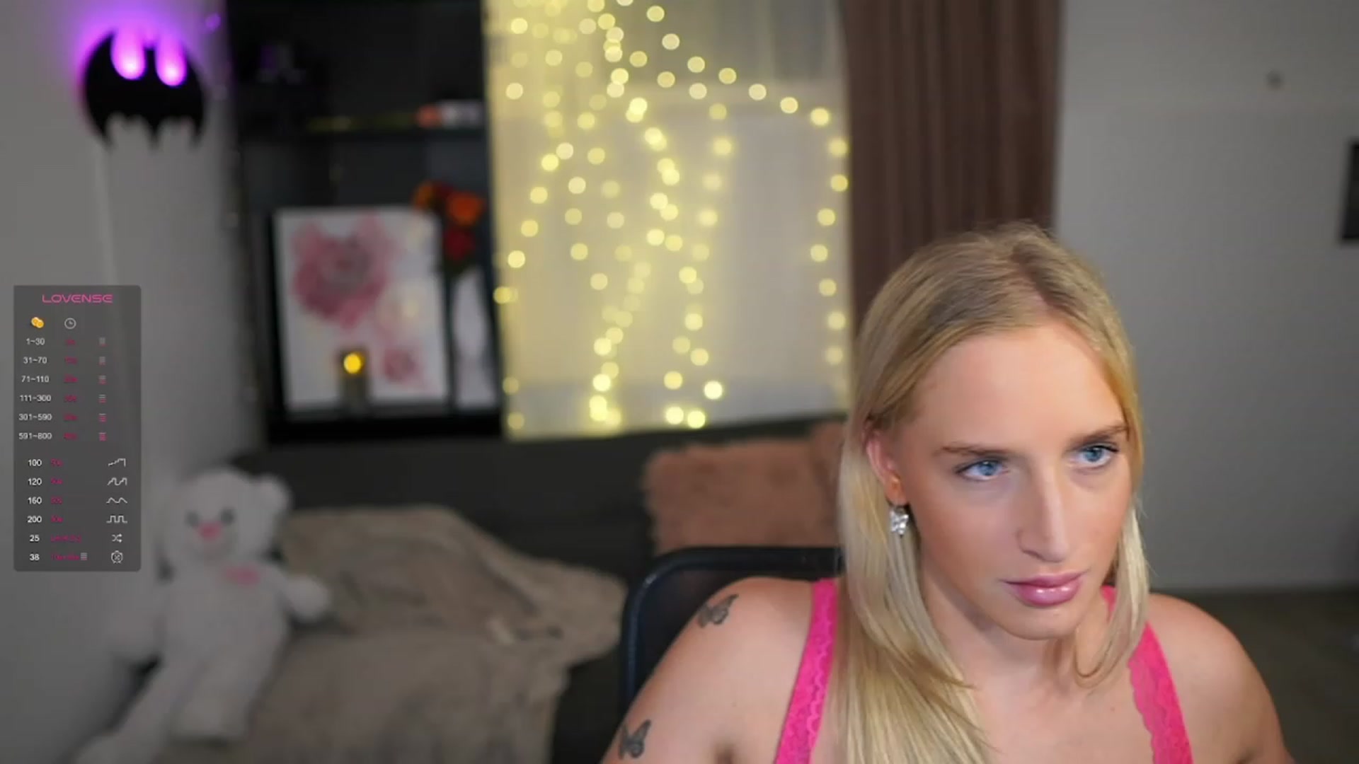 Gallery image thumbnail from NicoletteShea's myfreecams stream on, 01/18/2024, 21:05 image 15 of 20