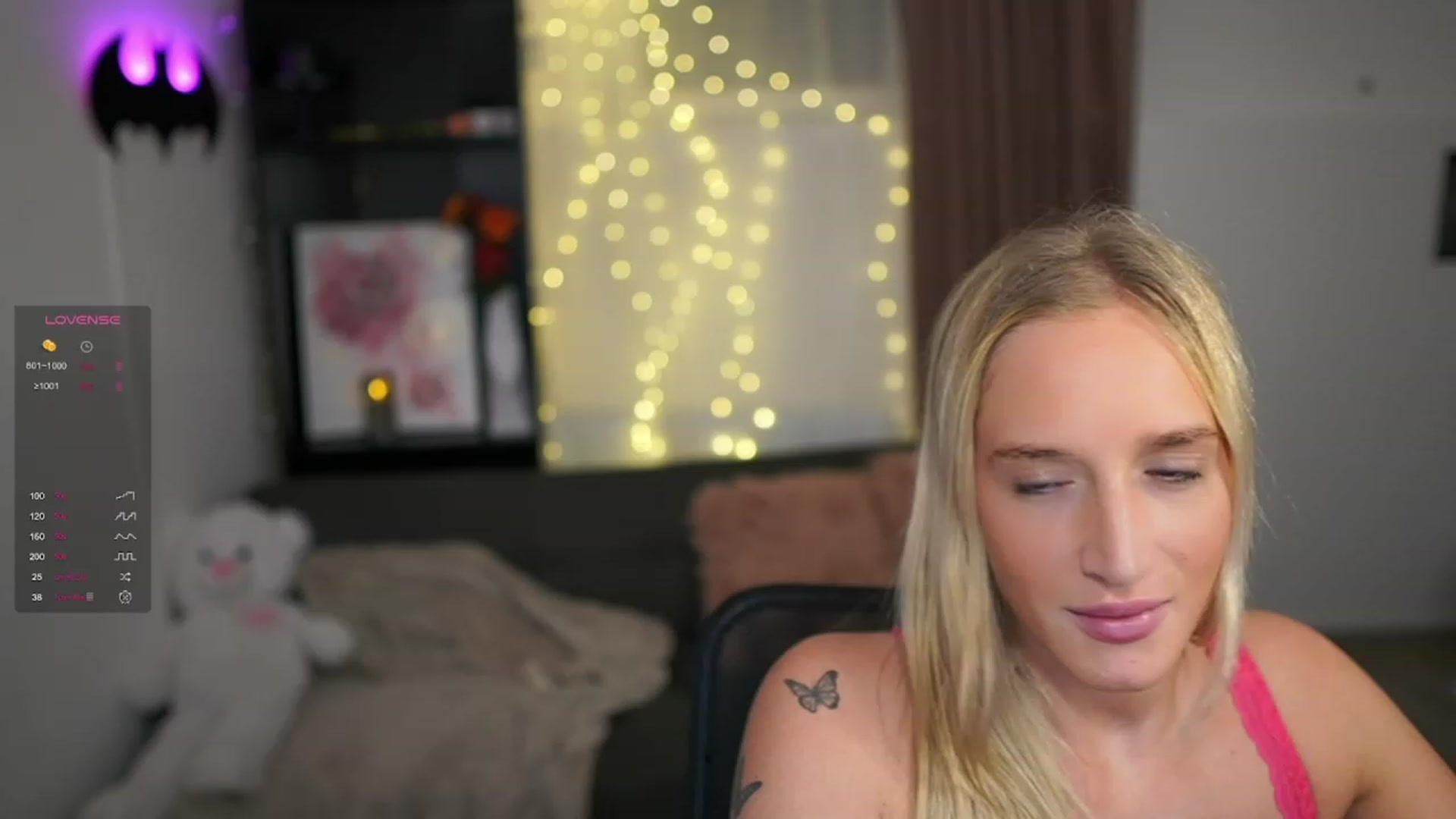 Gallery image thumbnail from NicoletteShea's myfreecams stream on, 01/18/2024, 21:05 image 9 of 20