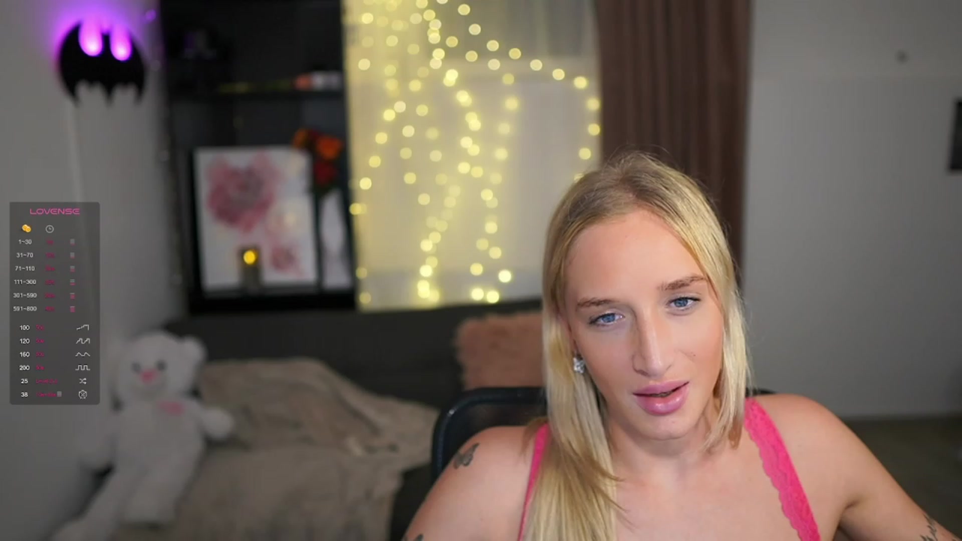 Gallery image thumbnail from NicoletteShea's myfreecams stream on, 01/18/2024, 21:05 image 13 of 20
