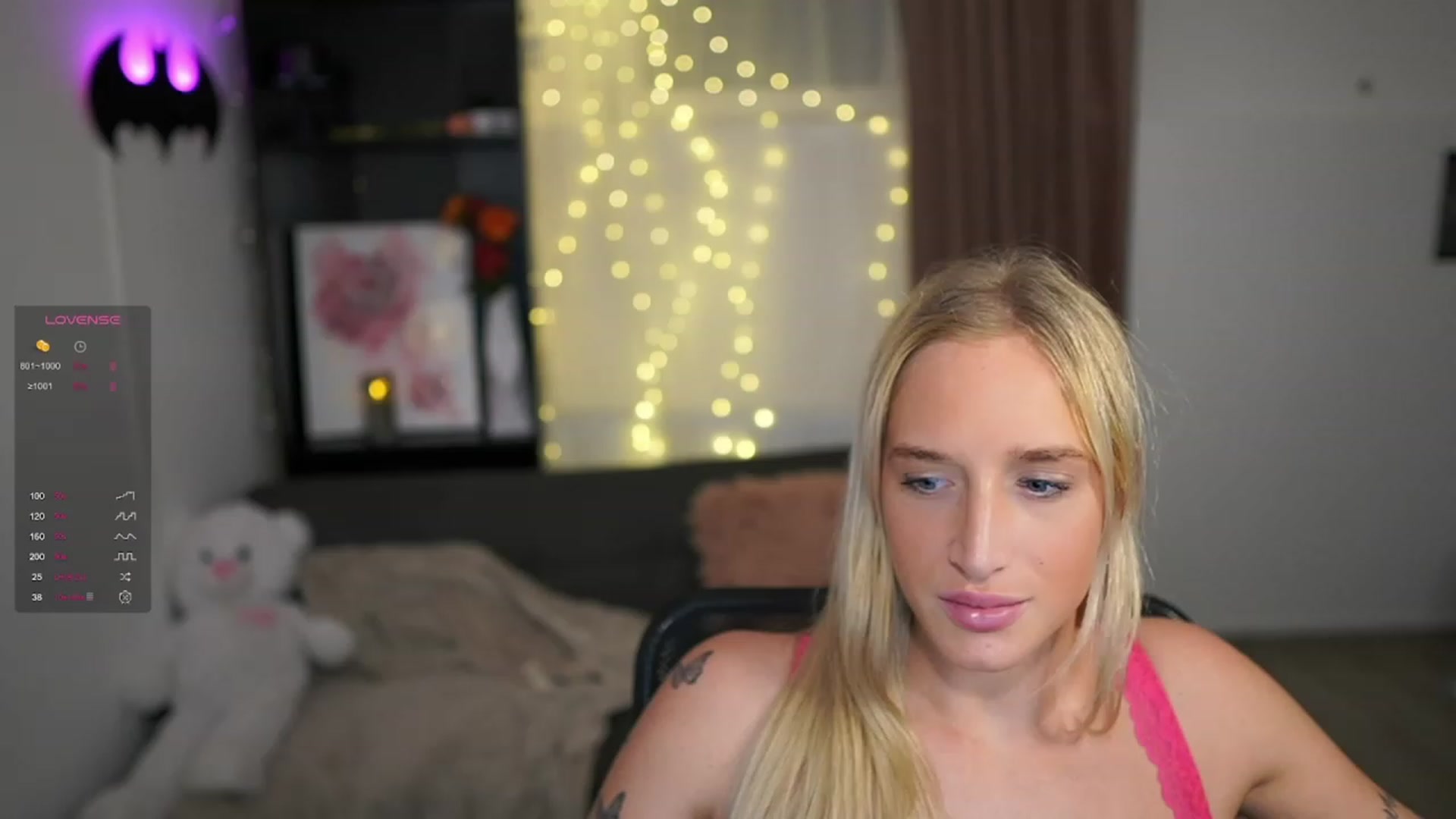 Gallery image thumbnail from NicoletteShea's myfreecams stream on, 01/18/2024, 21:05 image 20 of 20