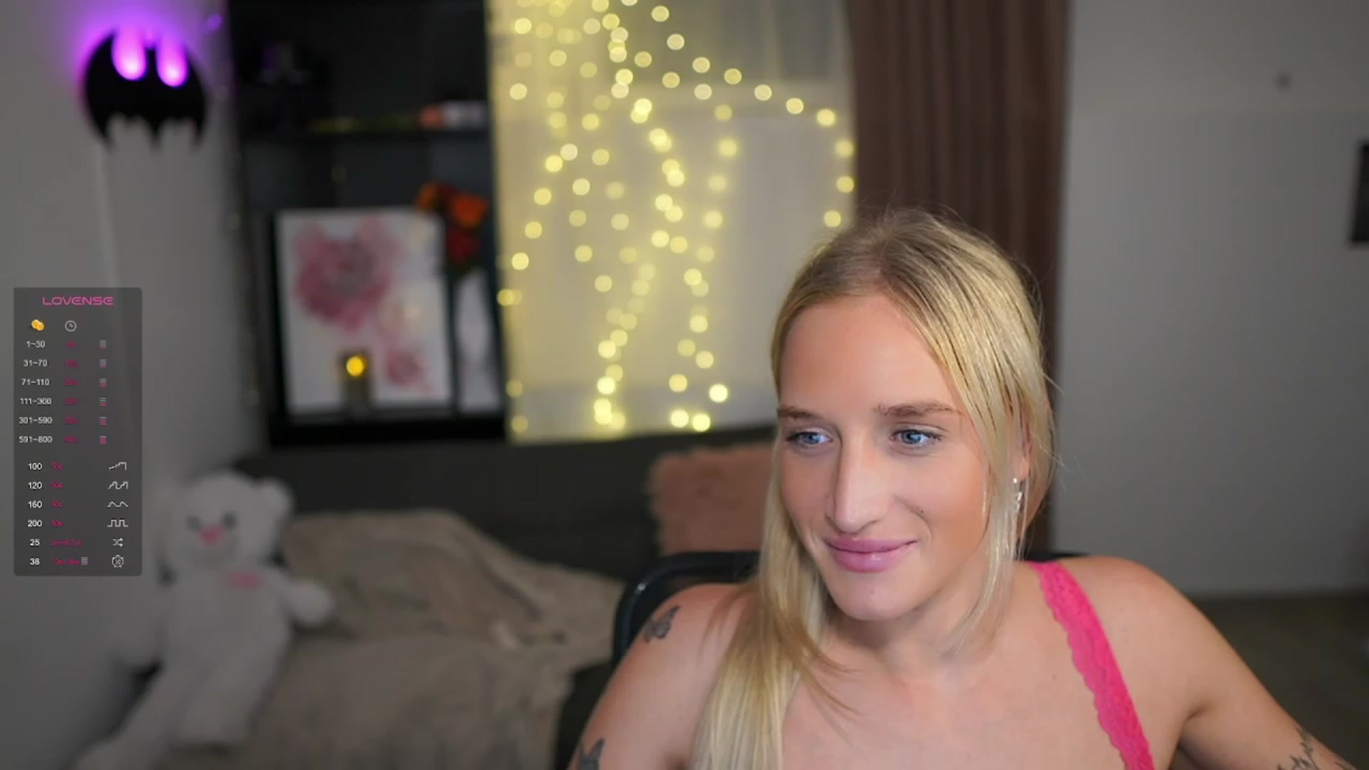 Gallery image thumbnail from NicoletteShea's myfreecams stream on, 01/18/2024, 21:05 image 11 of 20