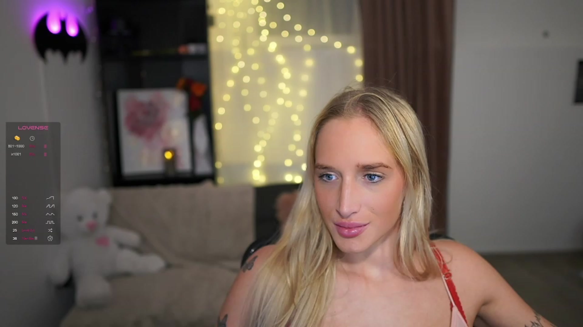 Gallery image thumbnail from NicoletteShea's myfreecams stream on, 01/19/2024, 19:51 image 12 of 20