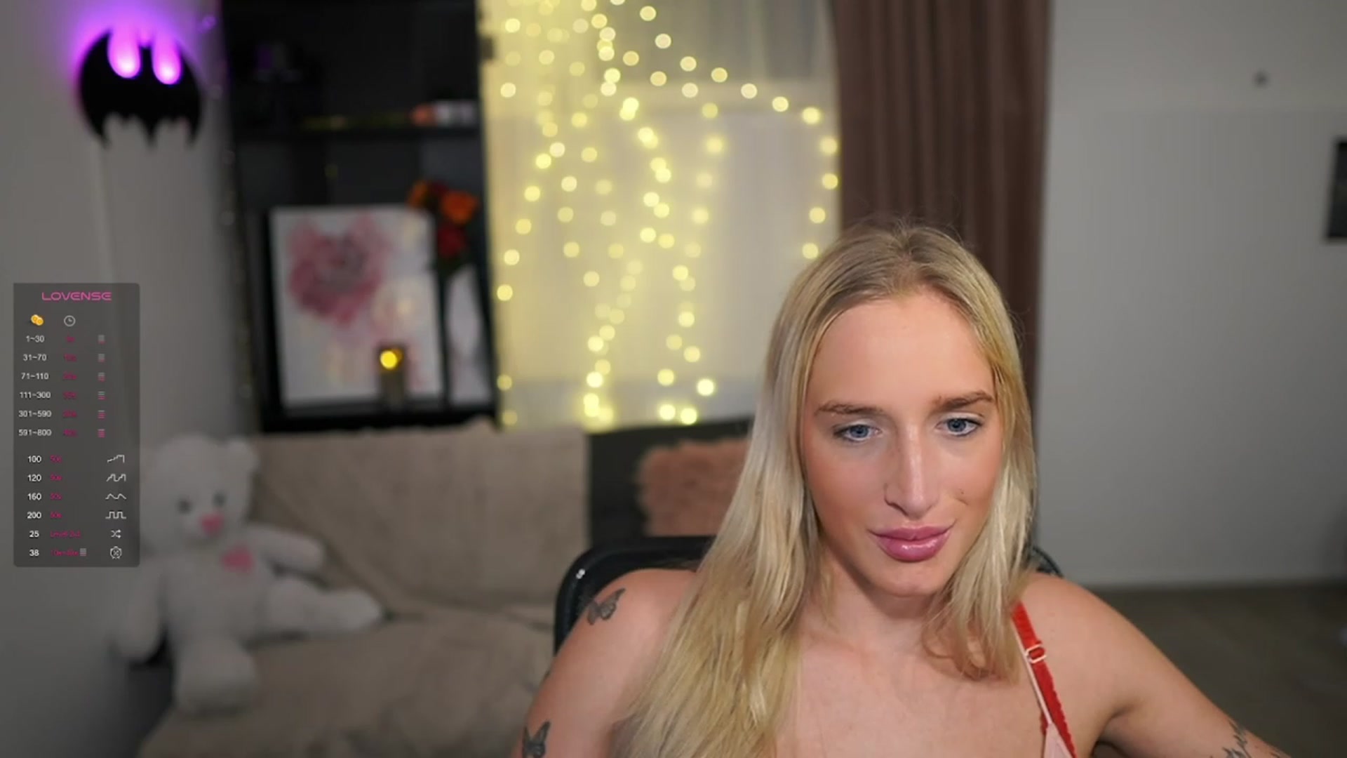 Gallery image thumbnail from NicoletteShea's myfreecams stream on, 01/19/2024, 19:51 image 14 of 20