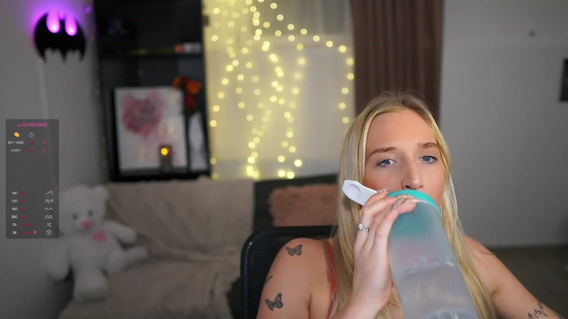 Gallery image thumbnail from NicoletteShea's myfreecams stream on, 01/19/2024, 22:14 image 16 of 20