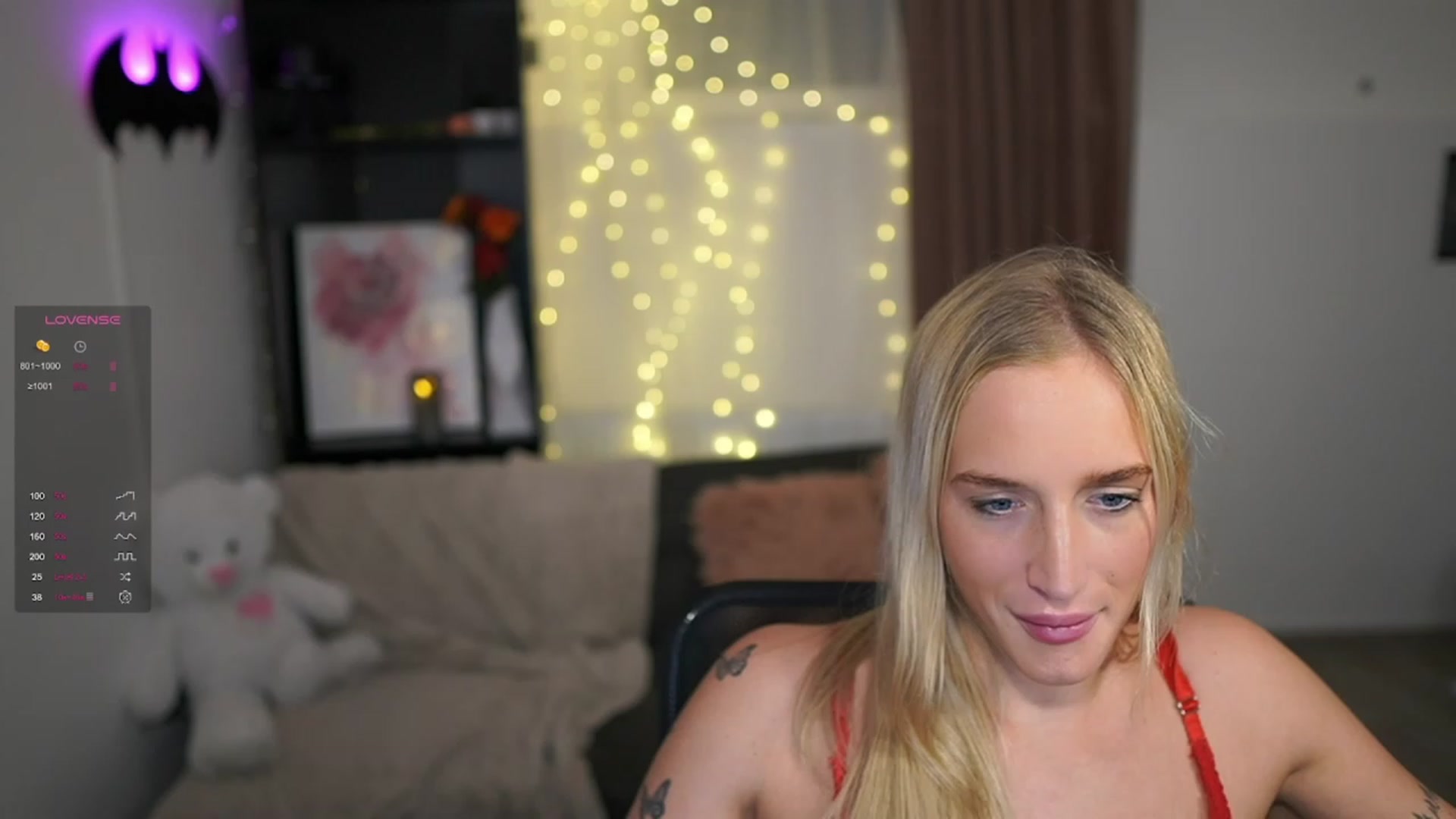 Gallery image thumbnail from NicoletteShea's myfreecams stream on, 01/20/2024, 24:10 image 15 of 20
