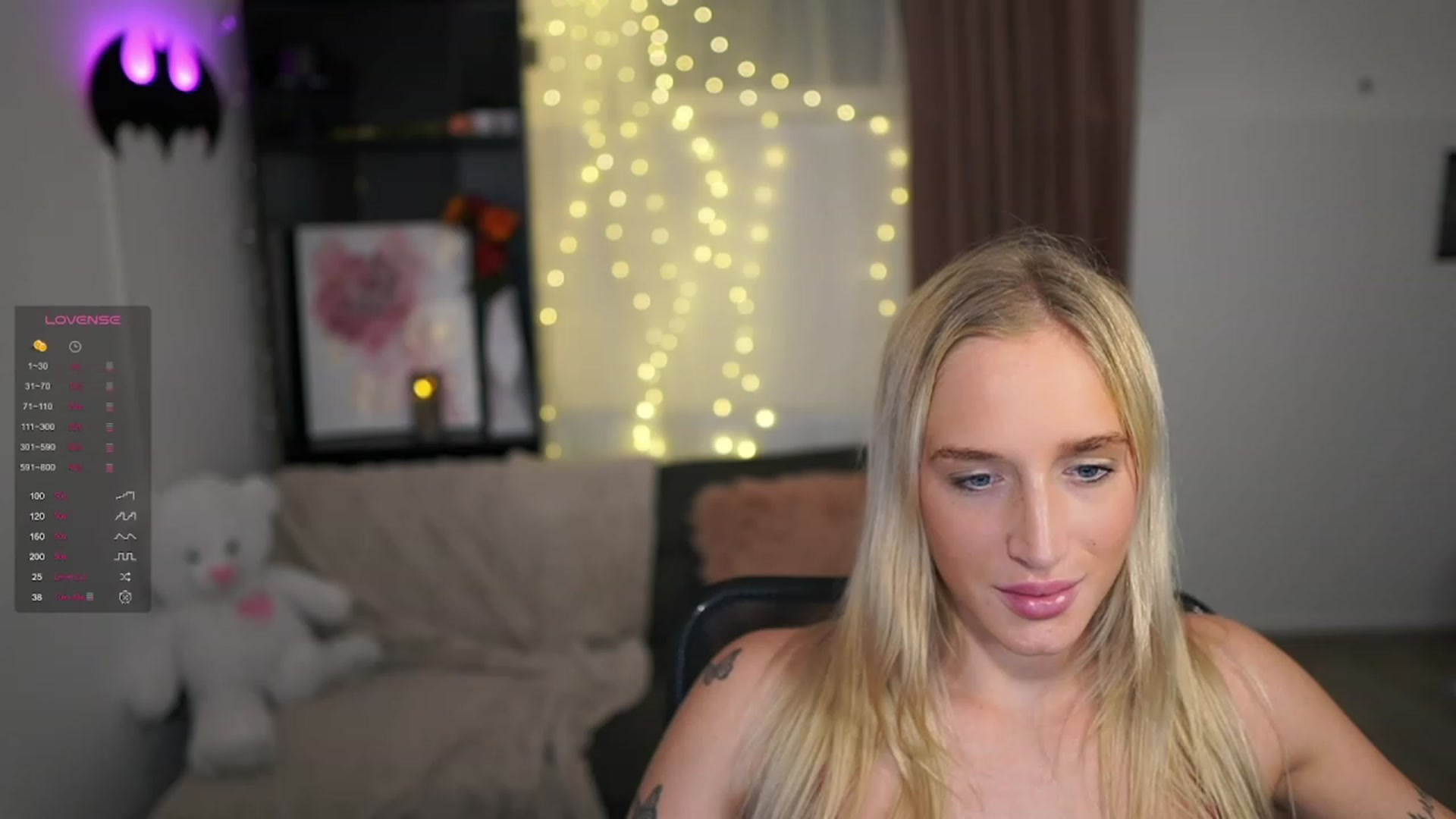 Gallery image thumbnail from NicoletteShea's myfreecams stream on, 01/20/2024, 24:10 image 9 of 20