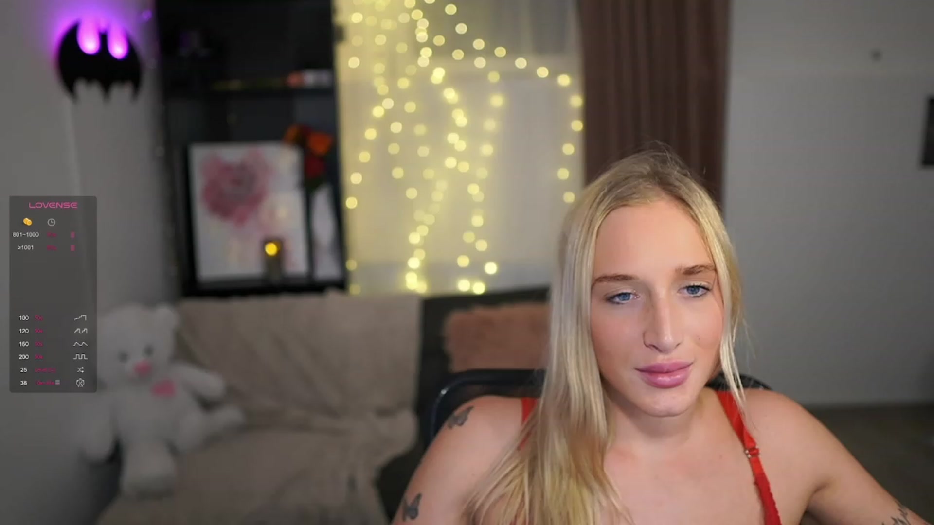 Gallery image thumbnail from NicoletteShea's myfreecams stream on, 01/20/2024, 24:10 image 14 of 20