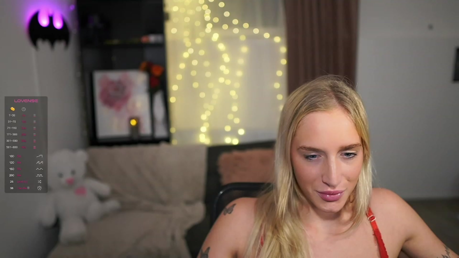 Gallery image thumbnail from NicoletteShea's myfreecams stream on, 01/20/2024, 24:10 image 6 of 20