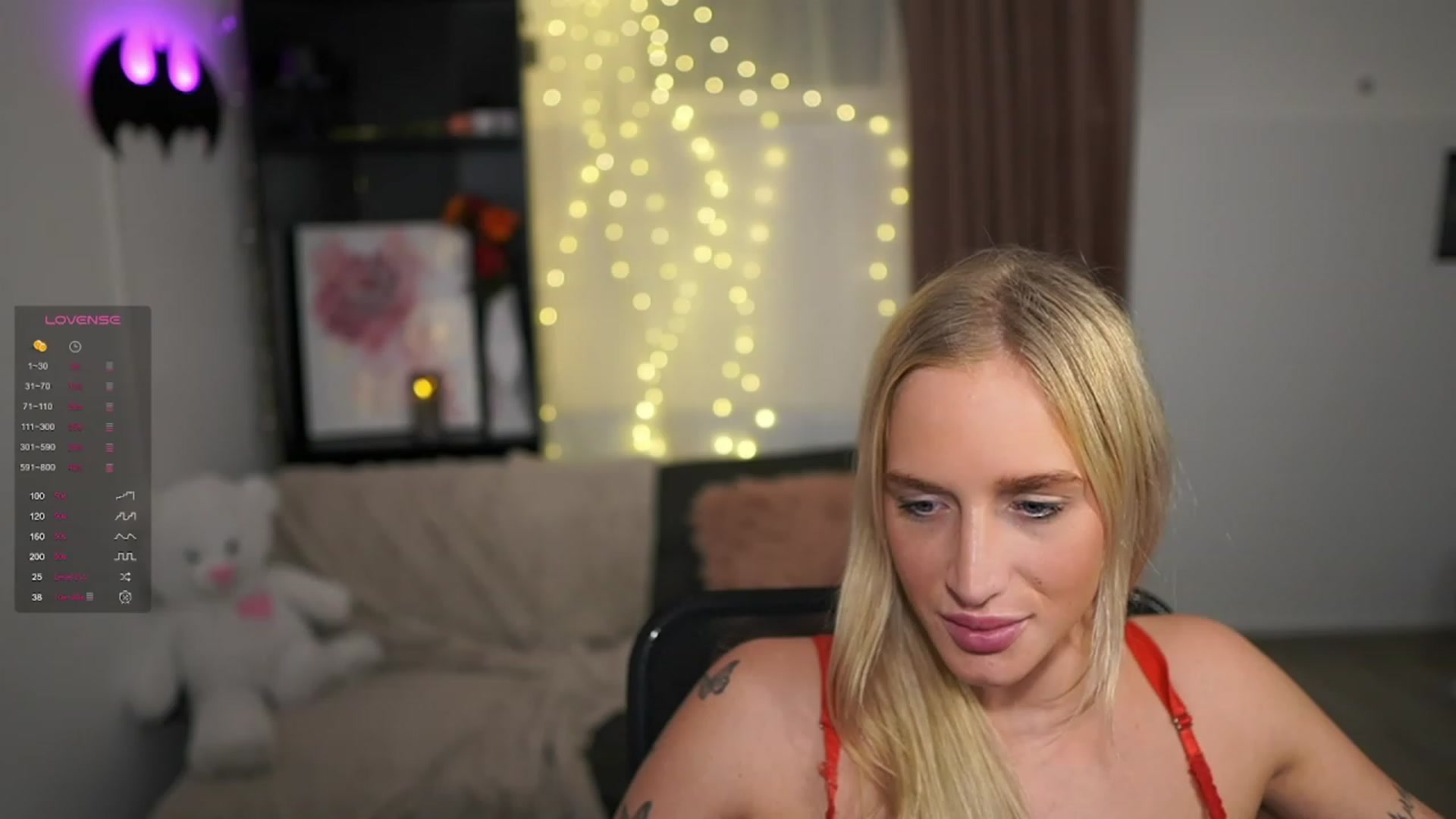 Gallery image thumbnail from NicoletteShea's myfreecams stream on, 01/20/2024, 24:10 image 13 of 20
