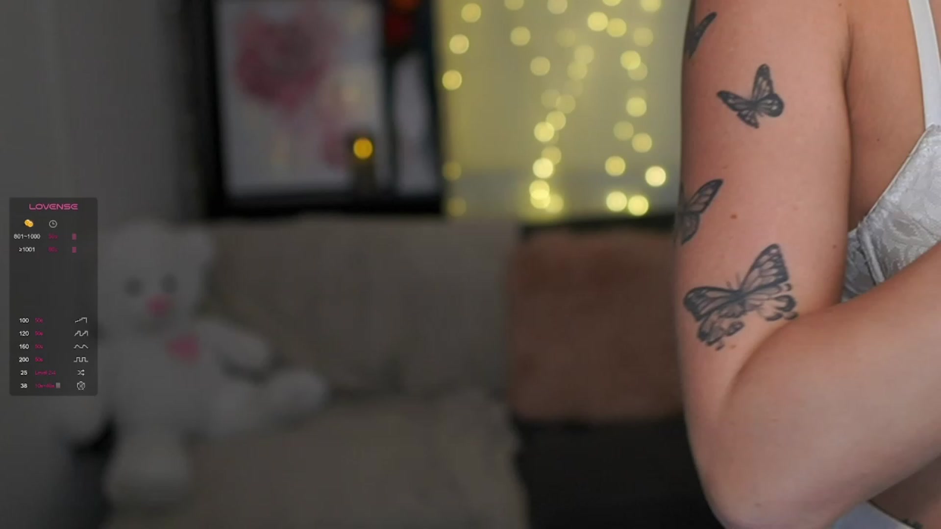 Gallery image thumbnail from NicoletteShea's myfreecams stream on, 01/21/2024, 20:45 image 7 of 20