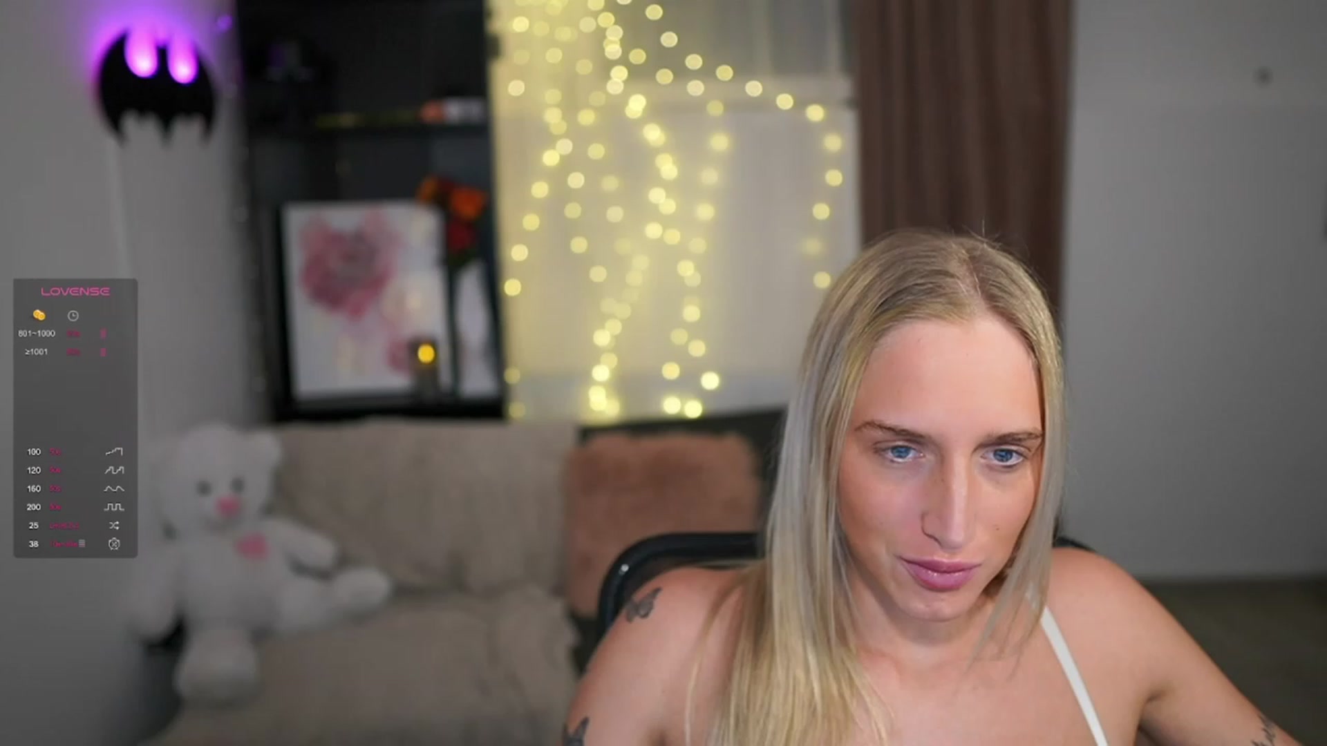 Gallery image thumbnail from NicoletteShea's myfreecams stream on, 01/21/2024, 20:45 image 17 of 20
