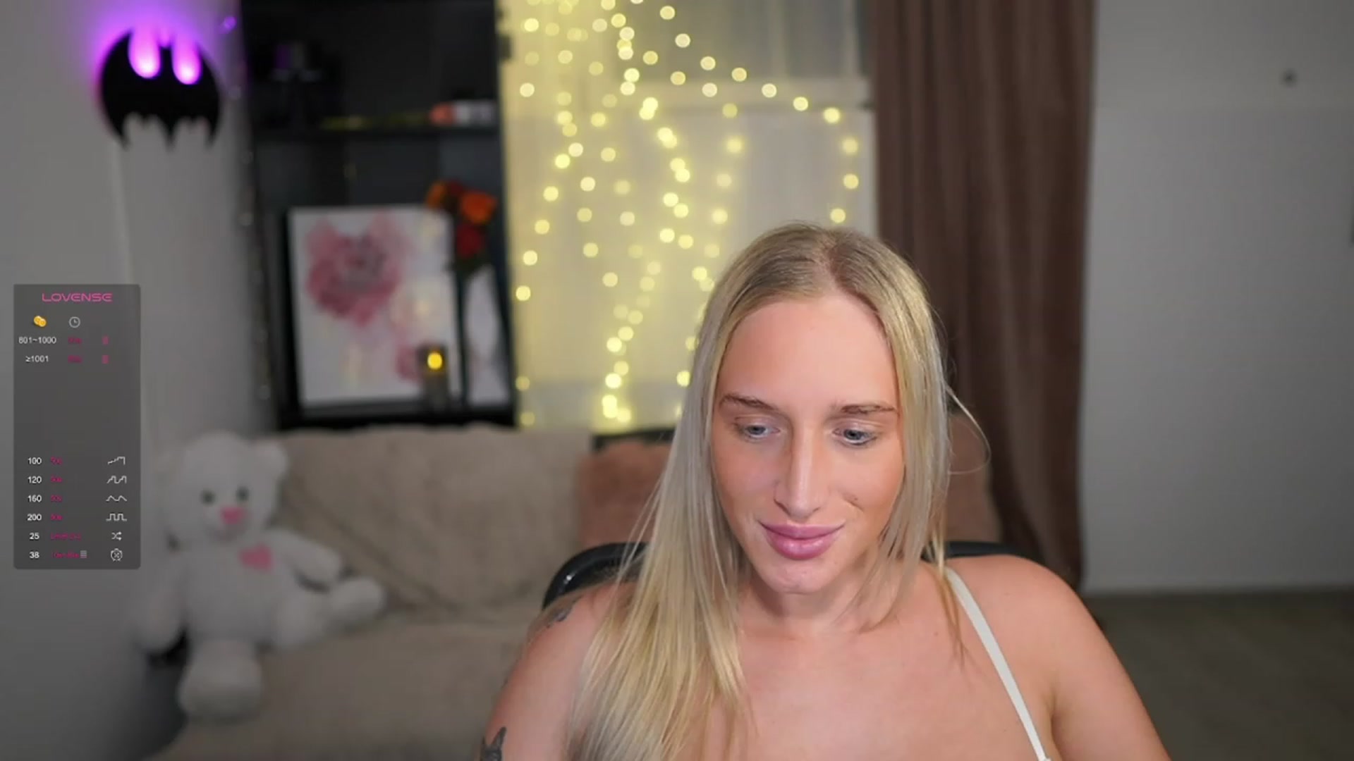 Gallery image thumbnail from NicoletteShea's myfreecams stream on, 01/21/2024, 21:50 image 15 of 20