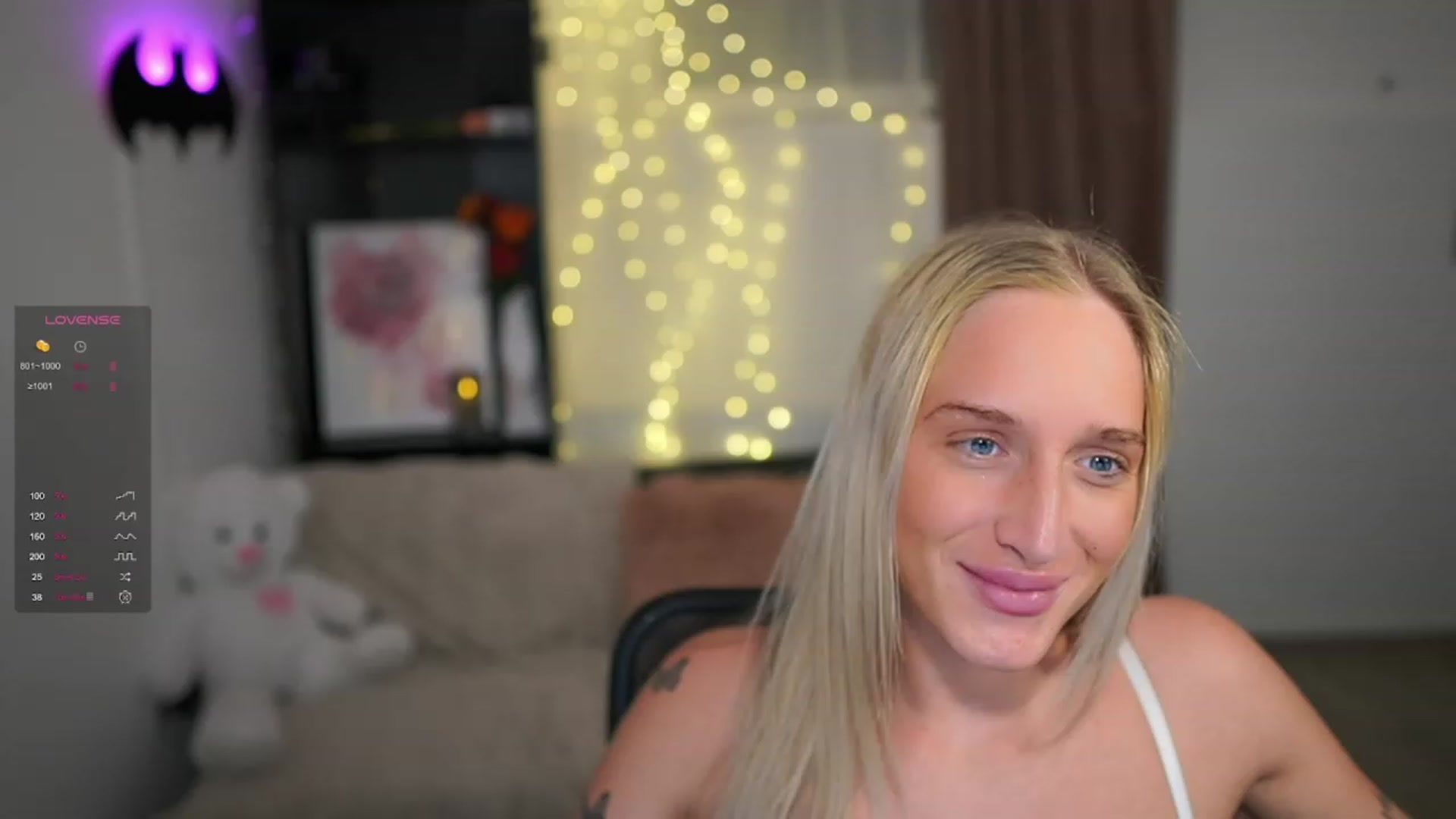 Gallery image thumbnail from NicoletteShea's myfreecams stream on, 01/21/2024, 21:50 image 14 of 20