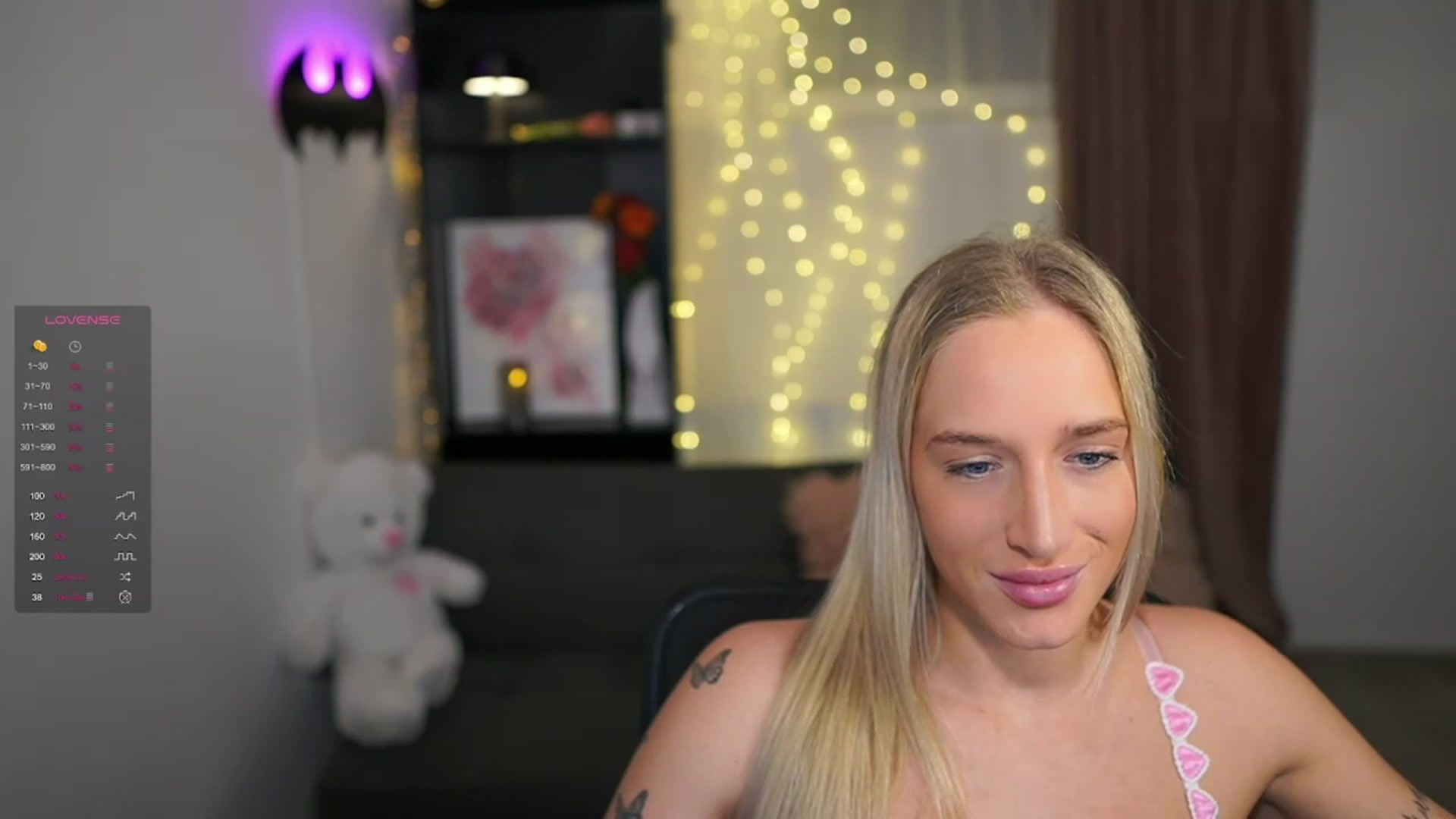 Gallery image thumbnail from NicoletteShea's myfreecams stream on, 01/24/2024, 10:27 image 14 of 20