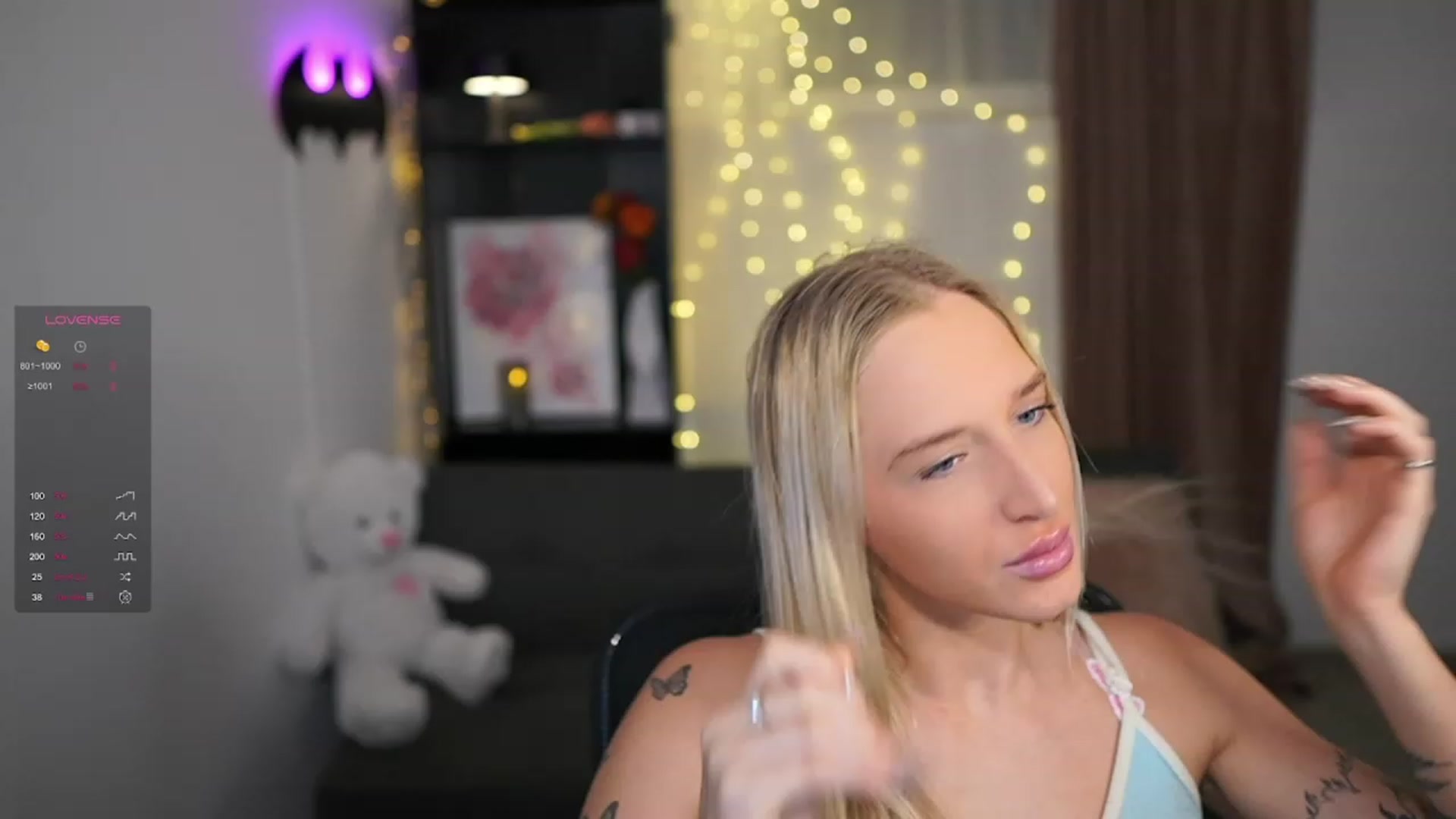 Gallery image thumbnail from NicoletteShea's myfreecams stream on, 01/24/2024, 10:27 image 1 of 20