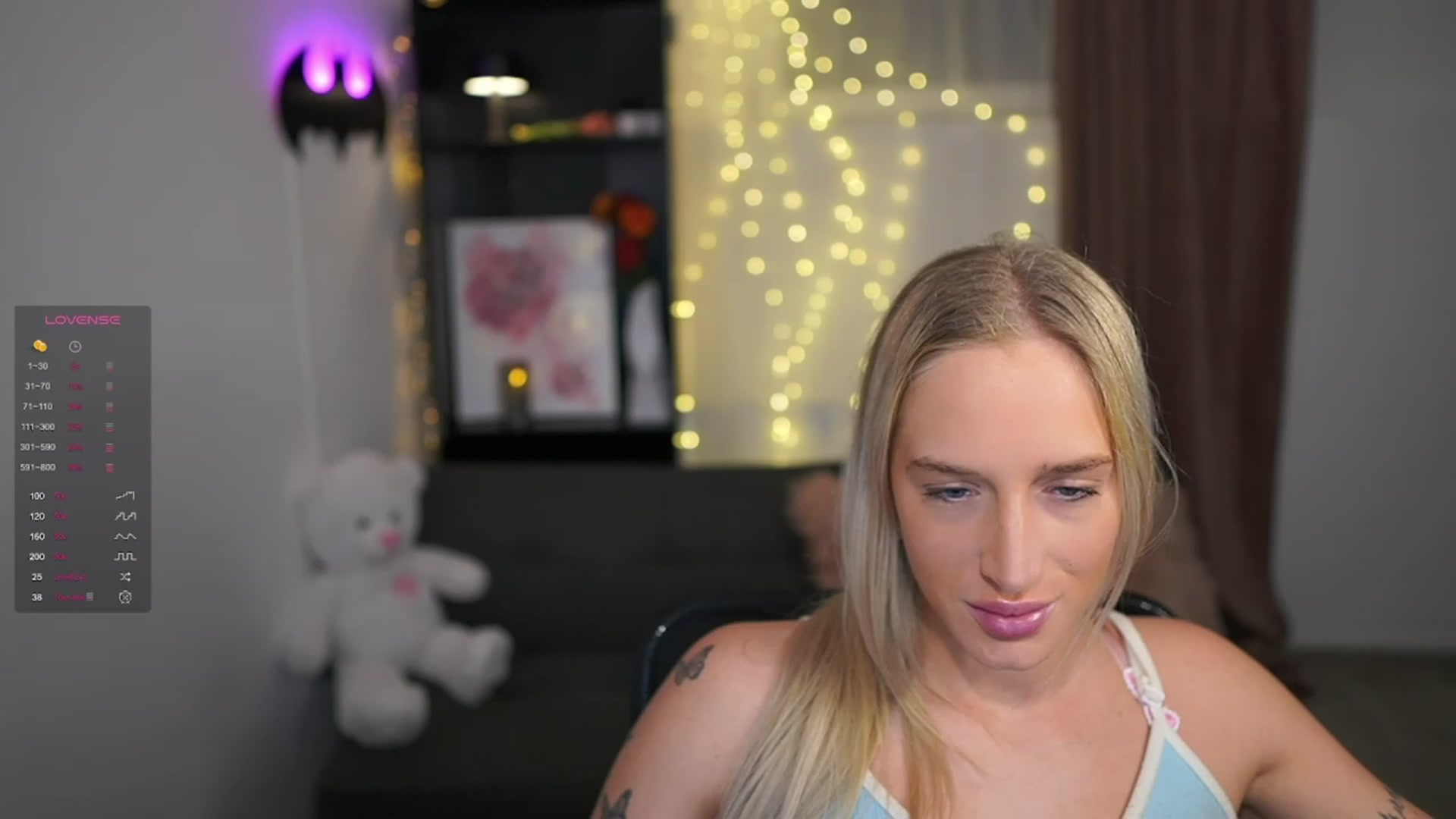 Gallery image thumbnail from NicoletteShea's myfreecams stream on, 01/24/2024, 10:27 image 4 of 20