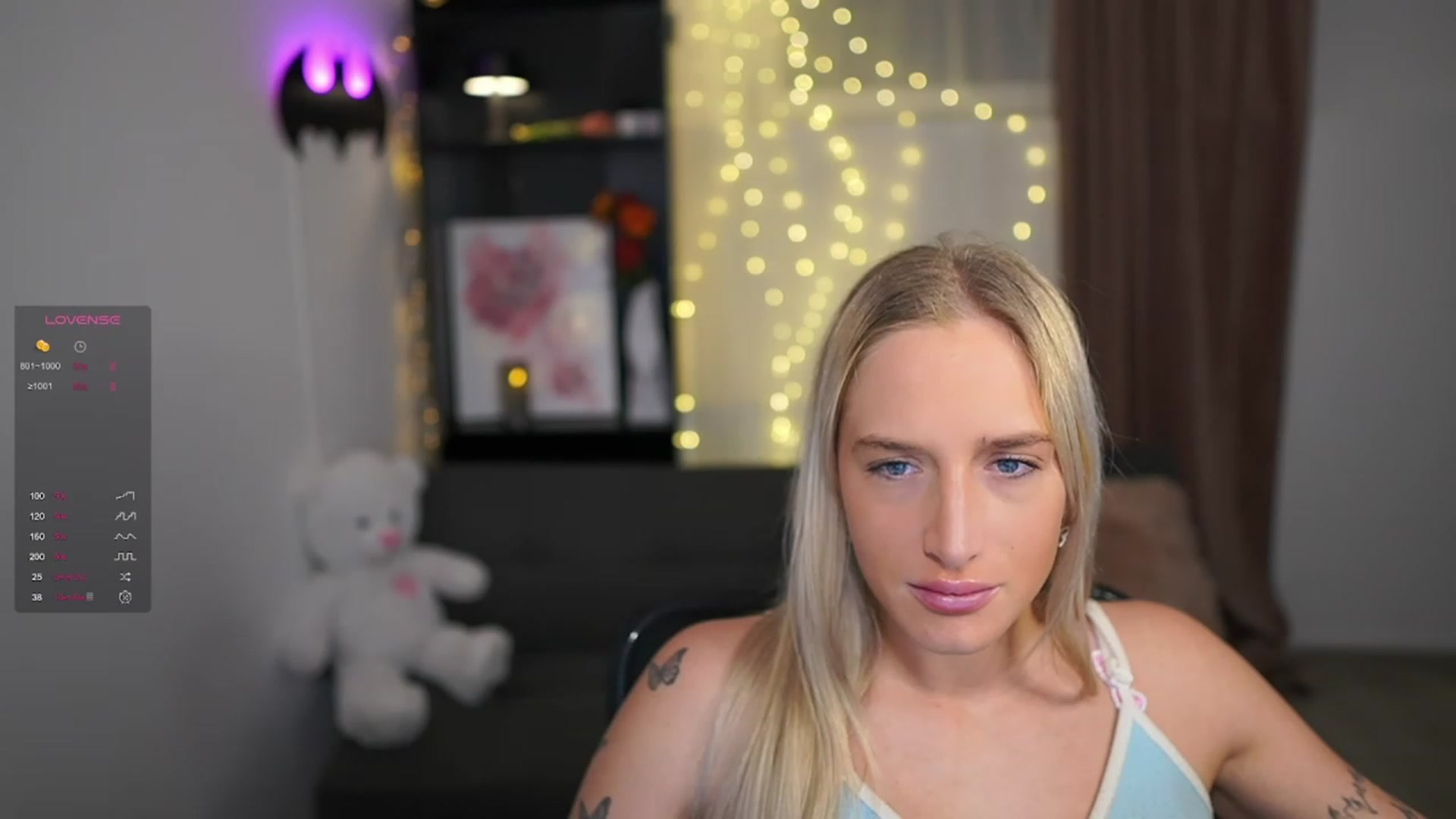 Gallery image thumbnail from NicoletteShea's myfreecams stream on, 01/24/2024, 10:27 image 3 of 20