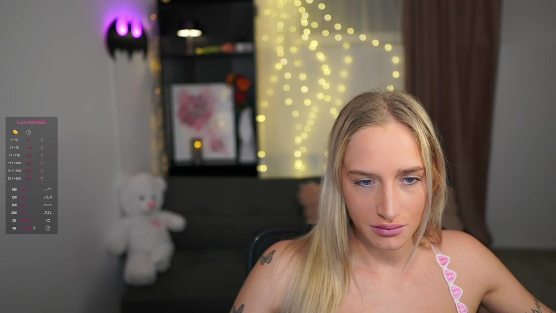 Gallery image thumbnail from NicoletteShea's myfreecams stream on, 01/24/2024, 12:09 image 7 of 20