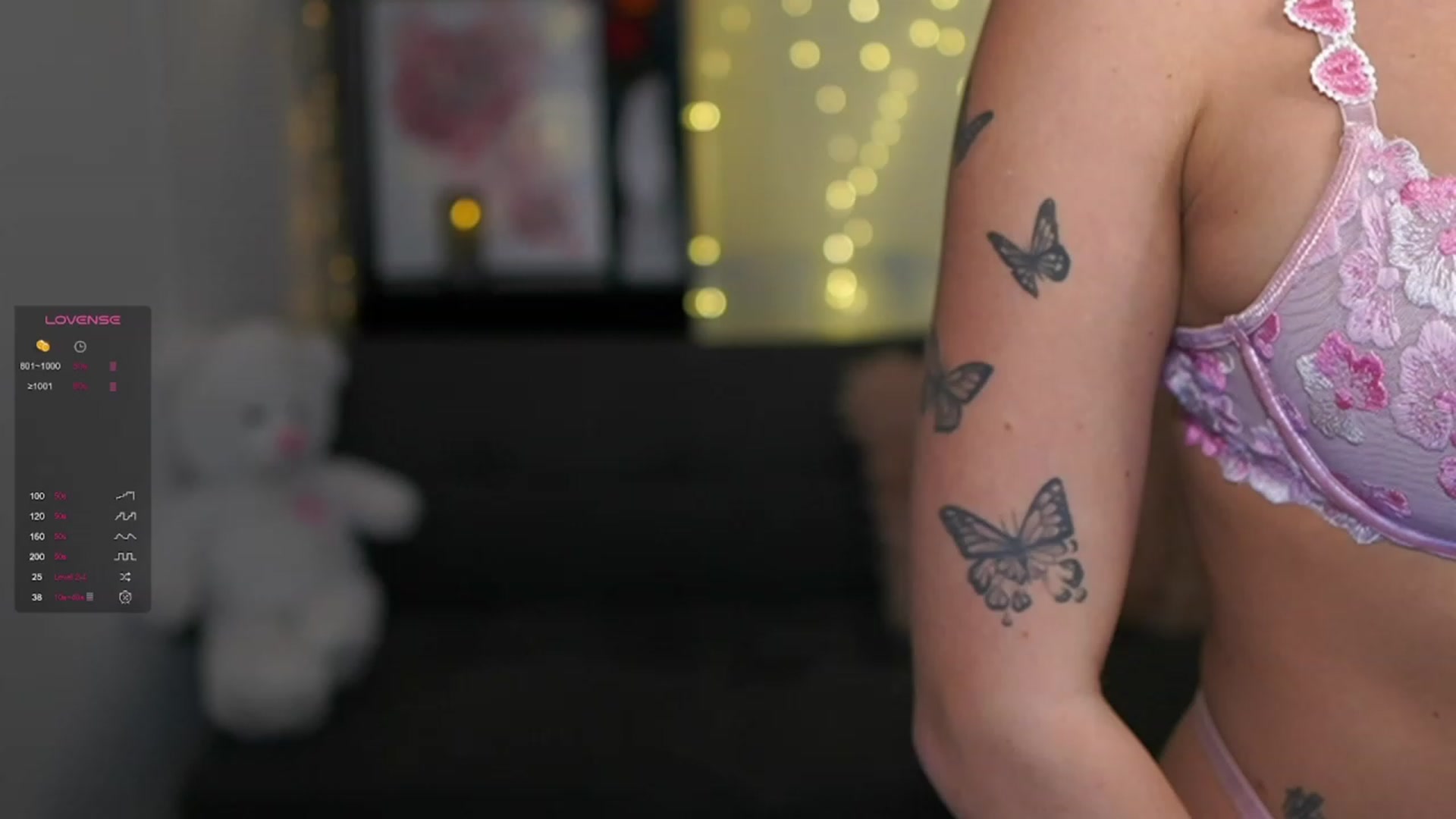 Gallery image thumbnail from NicoletteShea's myfreecams stream on, 01/24/2024, 12:09 image 4 of 20