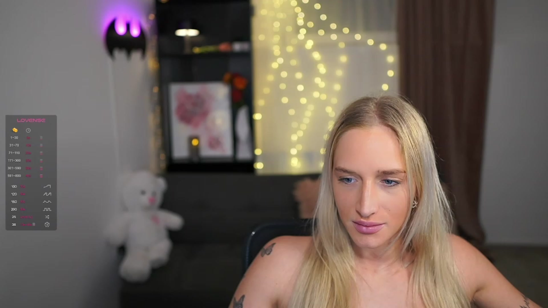 Gallery image thumbnail from NicoletteShea's myfreecams stream on, 01/24/2024, 14:23 image 1 of 20