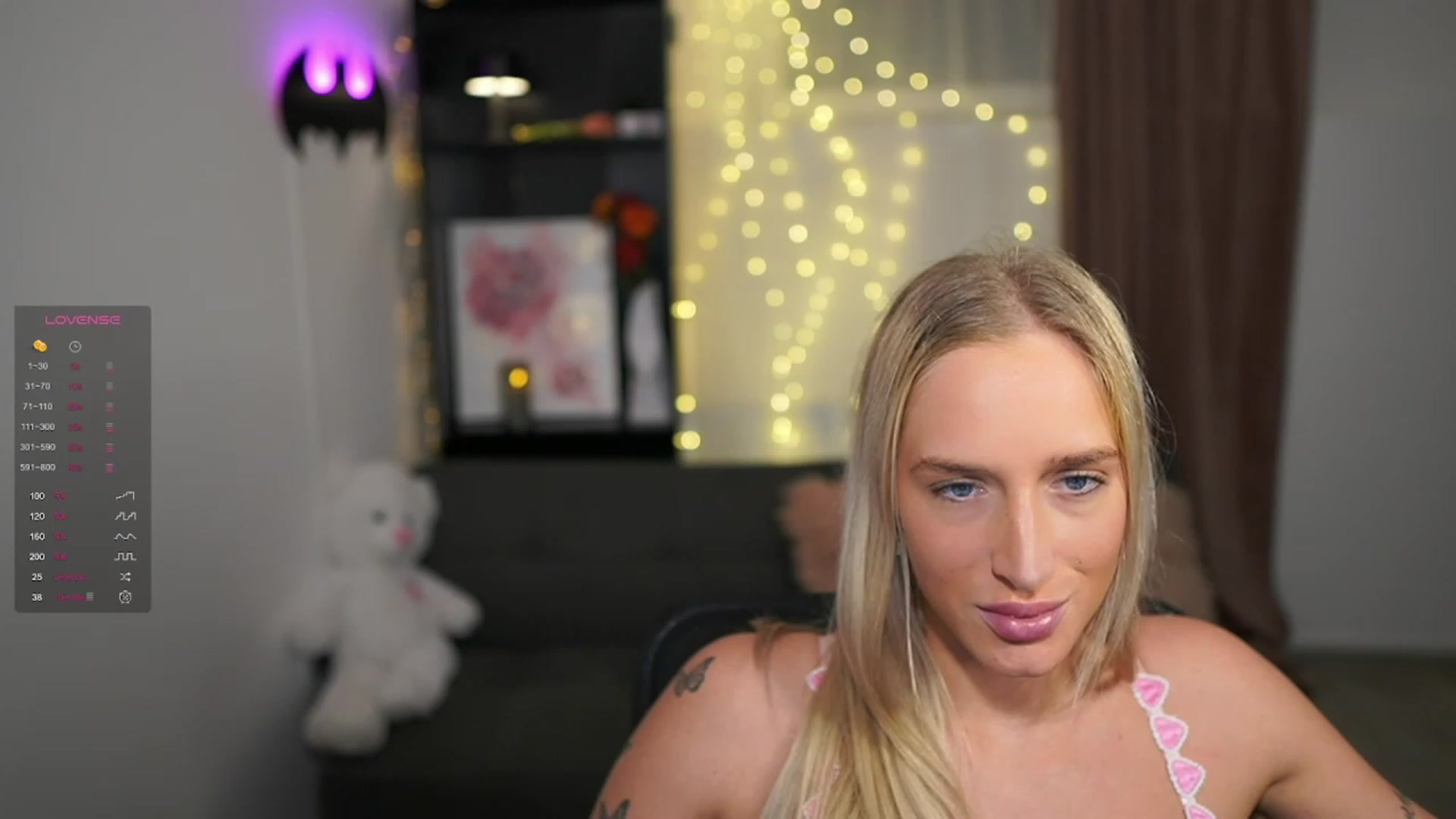 Gallery image thumbnail from NicoletteShea's myfreecams stream on, 01/24/2024, 14:23 image 9 of 20