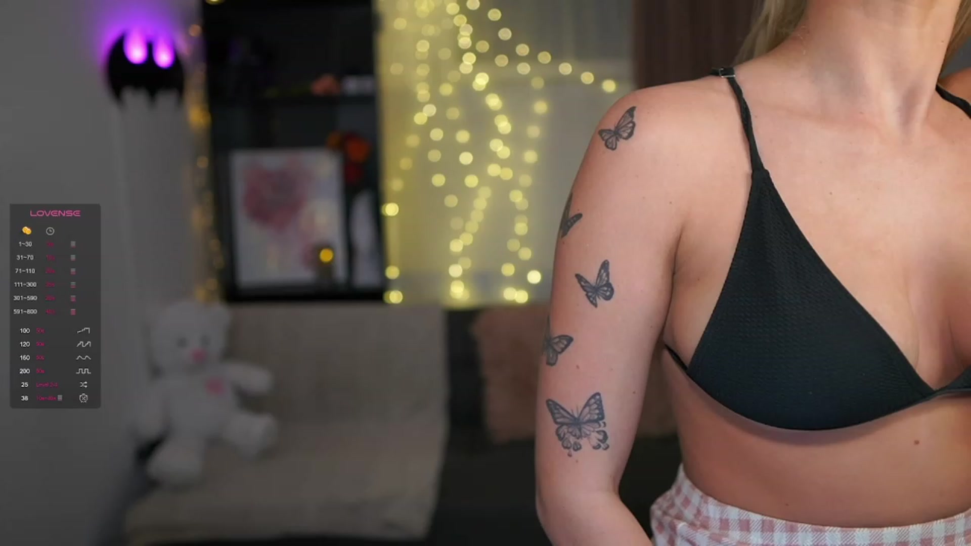 Gallery image thumbnail from NicoletteShea's myfreecams stream on, 01/25/2024, 16:36 image 13 of 20