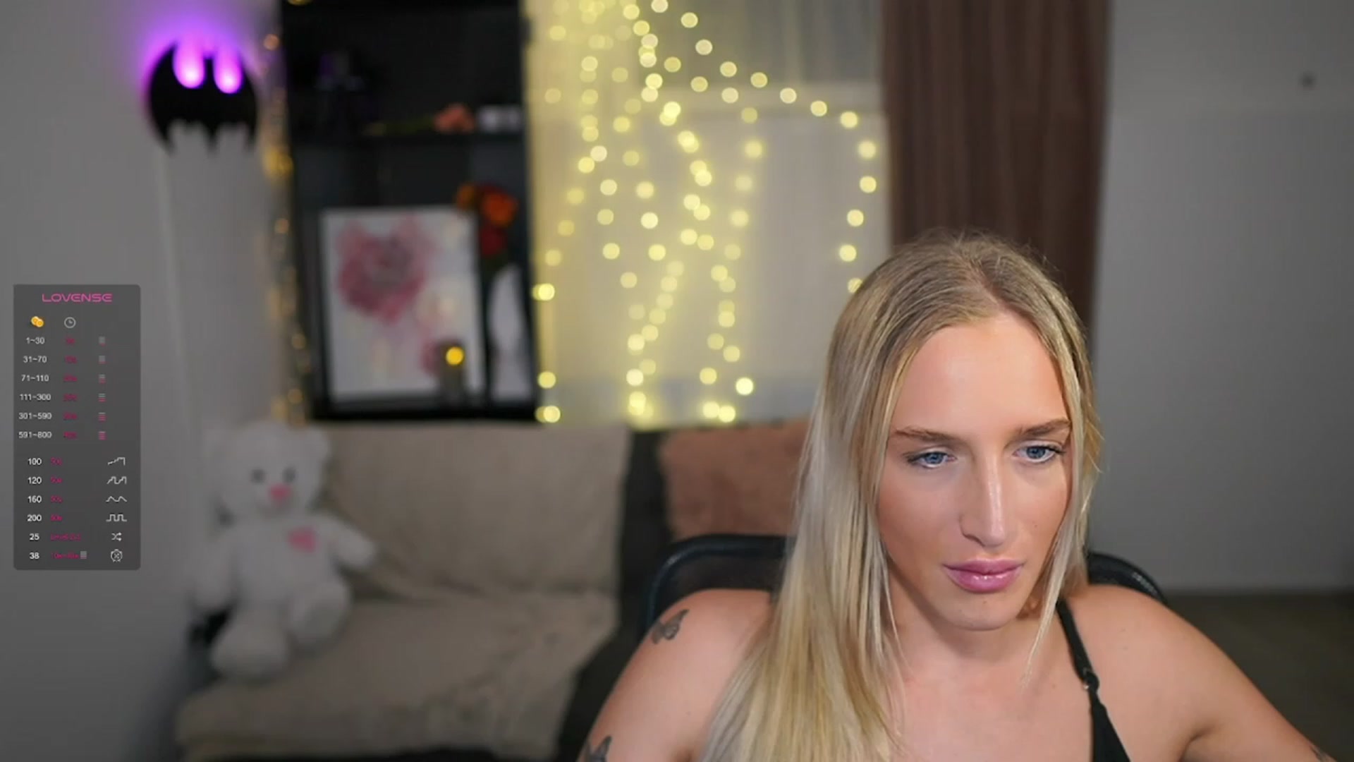 Gallery image thumbnail from NicoletteShea's myfreecams stream on, 01/25/2024, 18:43 image 8 of 20