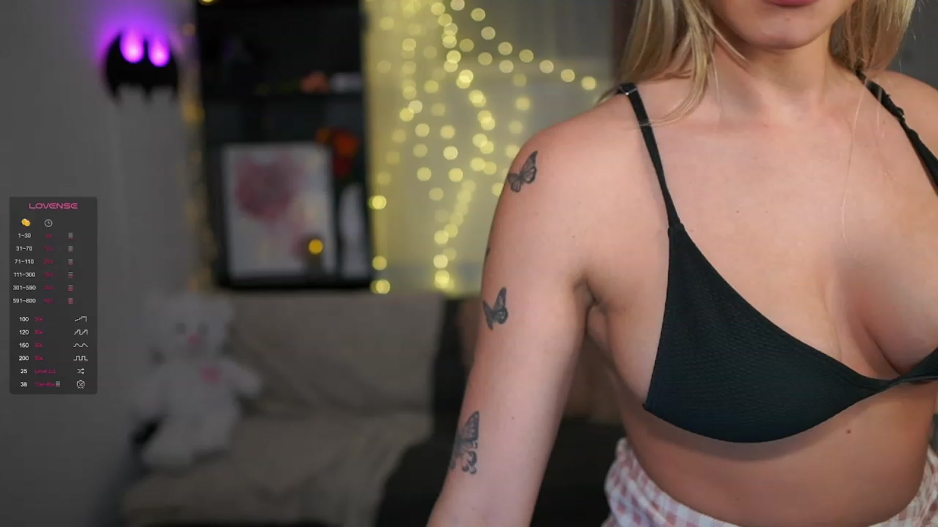 Gallery image thumbnail from NicoletteShea's myfreecams stream on, 01/25/2024, 20:50 image 15 of 20