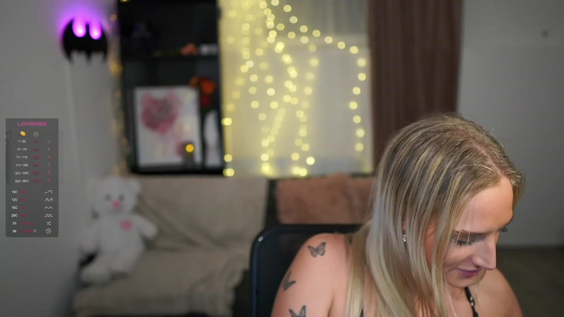 Gallery image thumbnail from NicoletteShea's myfreecams stream on, 01/25/2024, 20:50 image 20 of 20