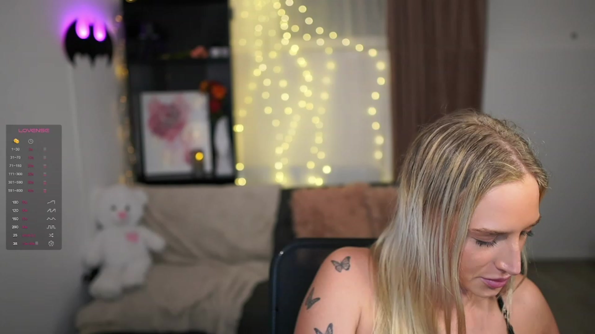 Gallery image thumbnail from NicoletteShea's myfreecams stream on, 01/25/2024, 20:50 image 12 of 20