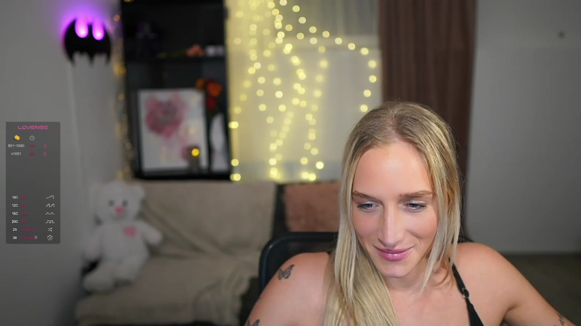 Gallery image thumbnail from NicoletteShea's myfreecams stream on, 01/25/2024, 20:50 image 18 of 20
