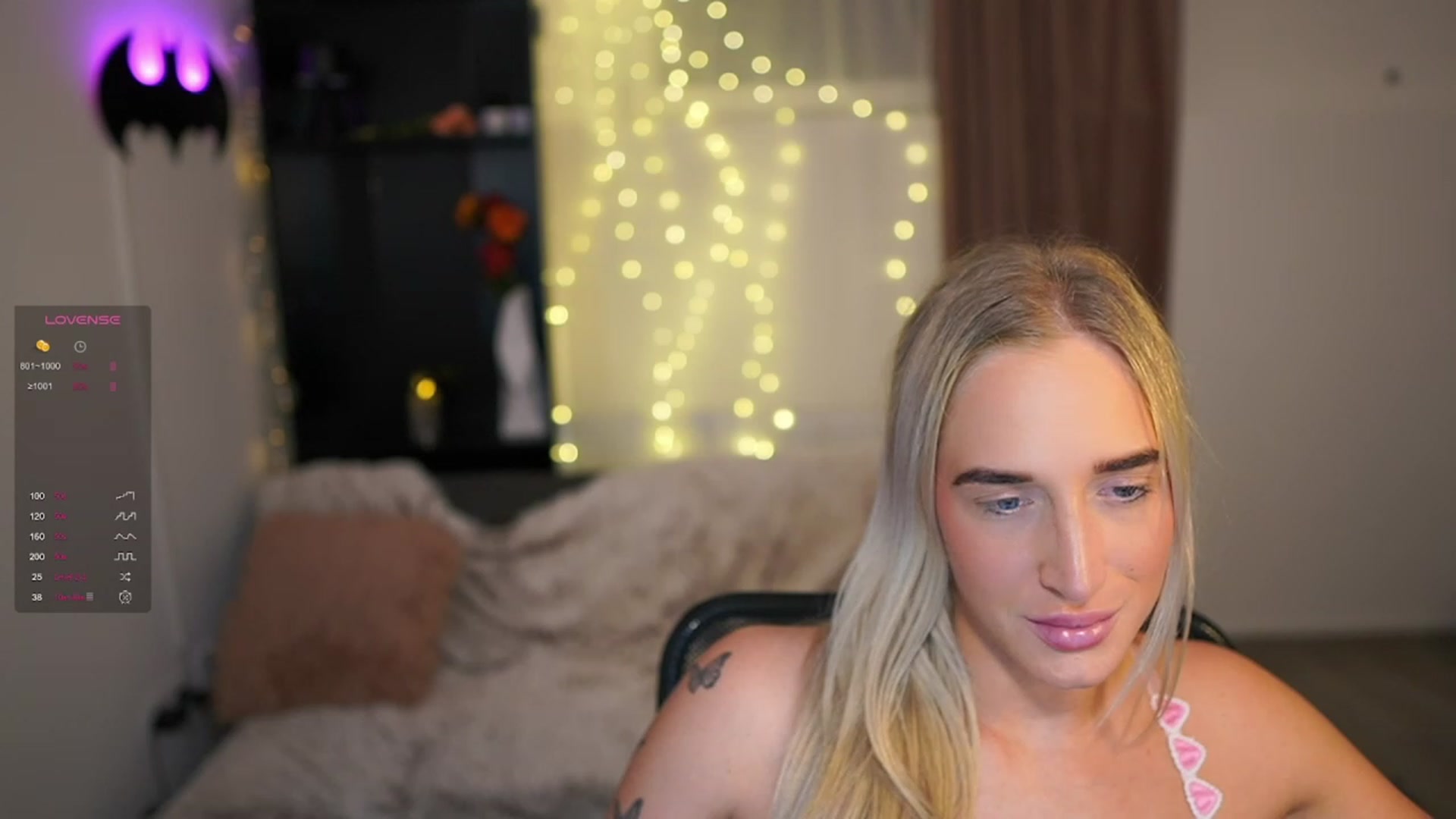 Gallery image thumbnail from NicoletteShea's myfreecams stream on, 01/29/2024, 24:02 image 13 of 20