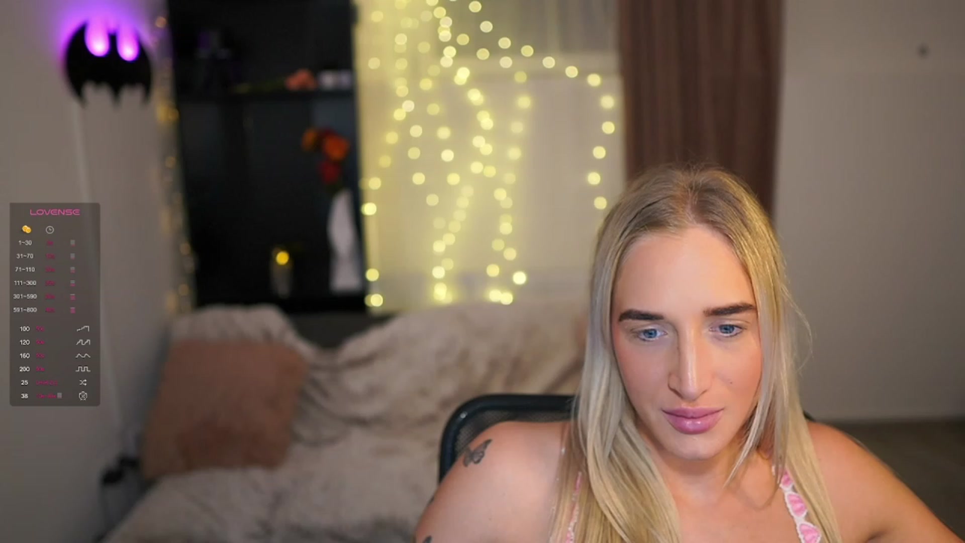 Gallery image thumbnail from NicoletteShea's myfreecams stream on, 01/29/2024, 24:02 image 15 of 20