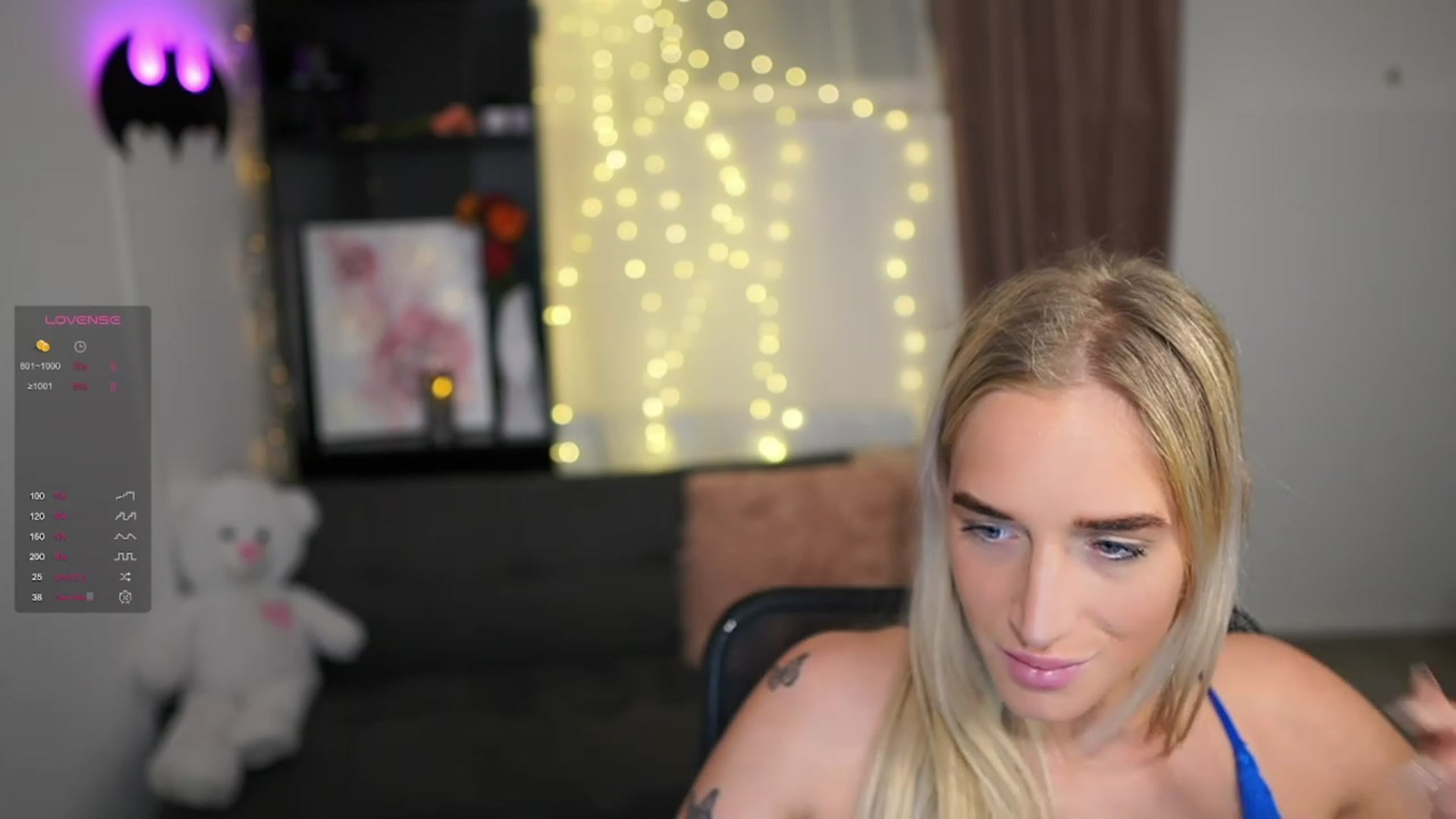 Gallery image thumbnail from NicoletteShea's myfreecams stream on, 01/29/2024, 19:12 image 17 of 20