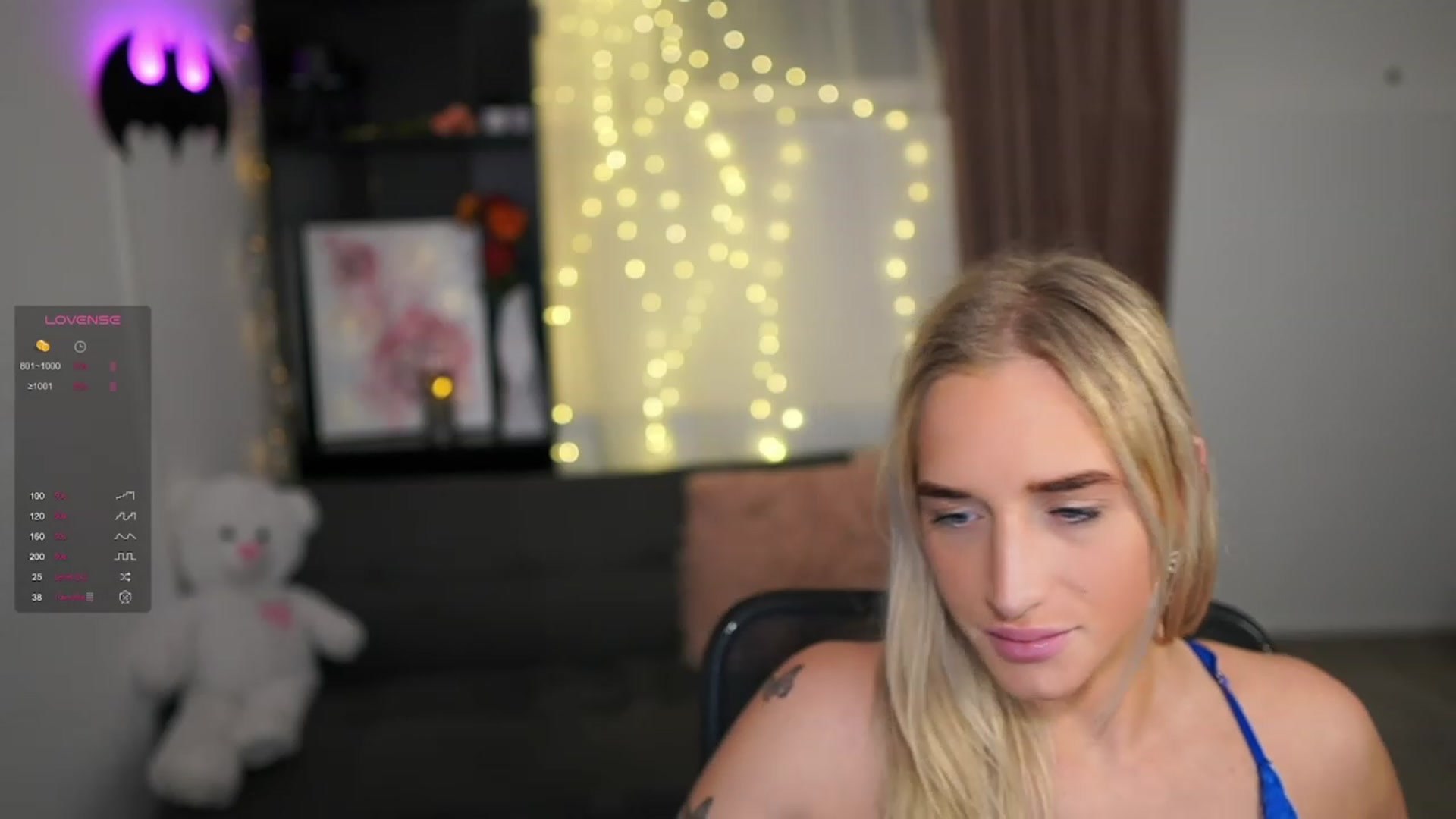 Gallery image thumbnail from NicoletteShea's myfreecams stream on, 01/29/2024, 19:12 image 18 of 20
