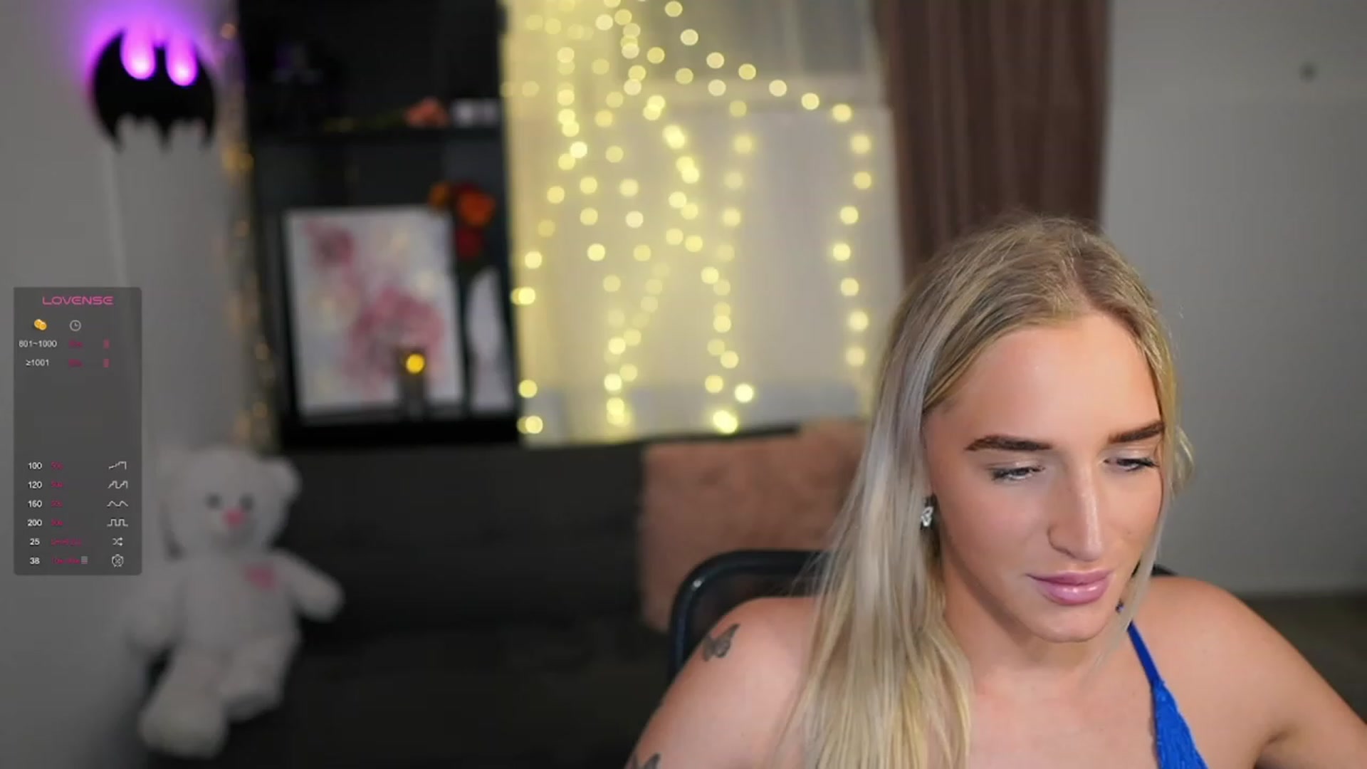 Gallery image thumbnail from NicoletteShea's myfreecams stream on, 01/29/2024, 19:12 image 15 of 20