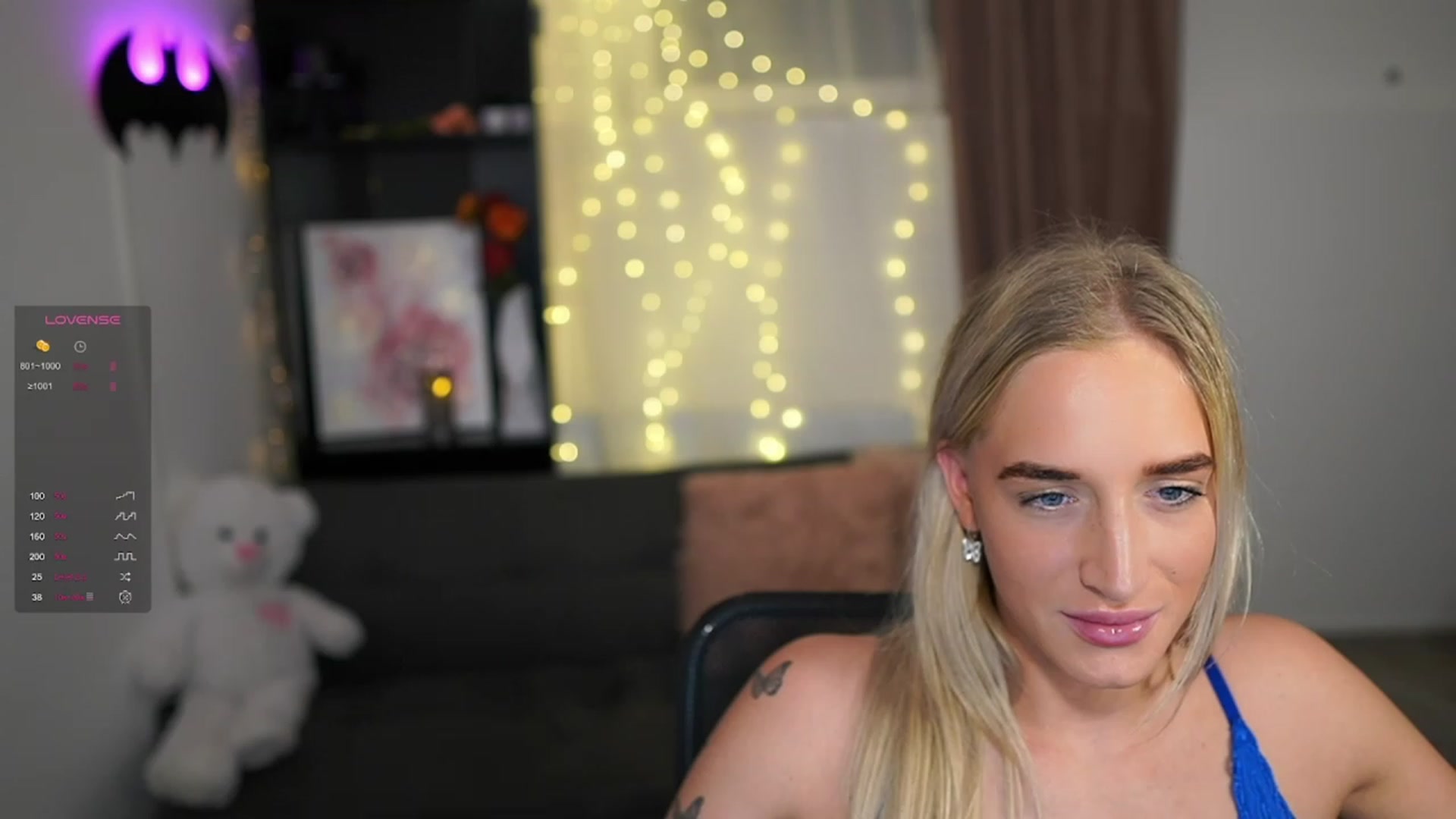 Gallery image thumbnail from NicoletteShea's myfreecams stream on, 01/29/2024, 19:12 image 7 of 20