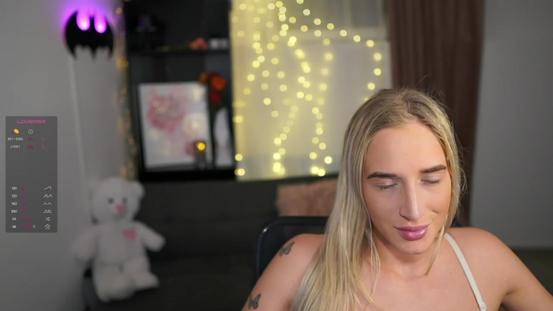 Gallery image thumbnail from NicoletteShea's myfreecams stream on, 01/30/2024, 22:34 image 5 of 20
