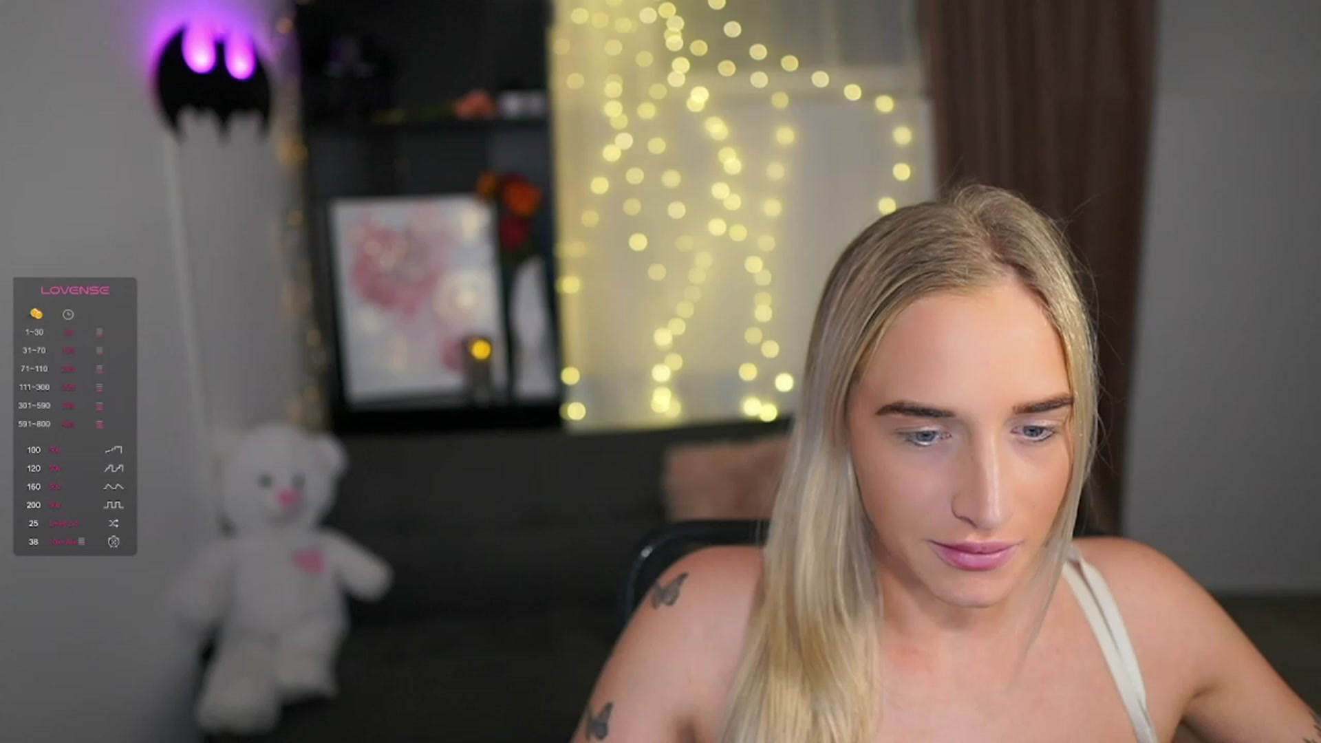 Gallery image thumbnail from NicoletteShea's myfreecams stream on, 01/30/2024, 22:34 image 16 of 20