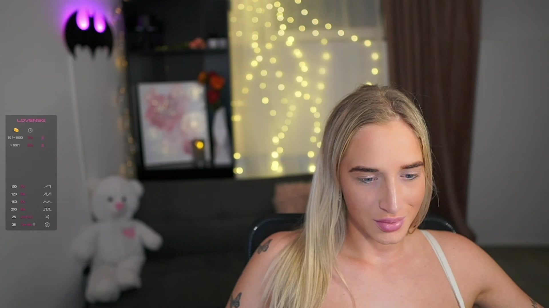 Gallery image thumbnail from NicoletteShea's myfreecams stream on, 01/30/2024, 22:34 image 10 of 20