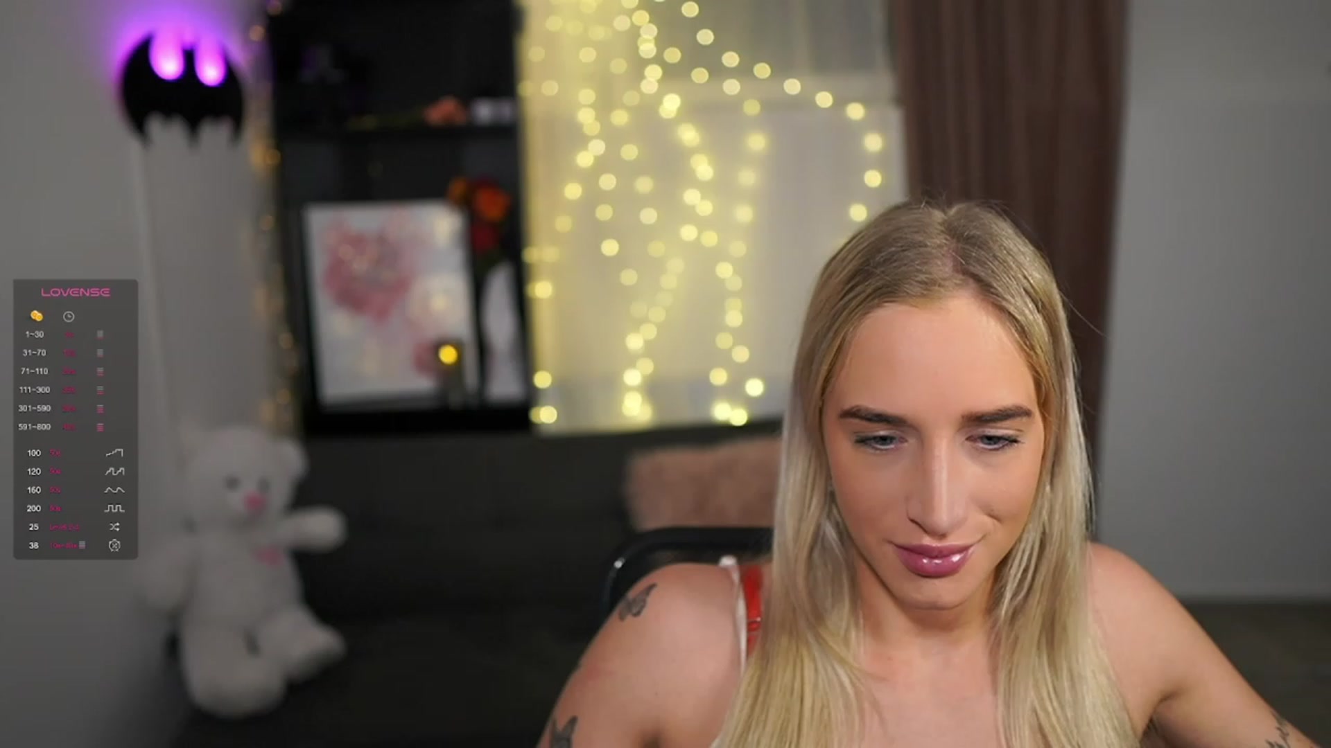 Gallery image thumbnail from NicoletteShea's myfreecams stream on, 01/31/2024, 09:43 image 3 of 20