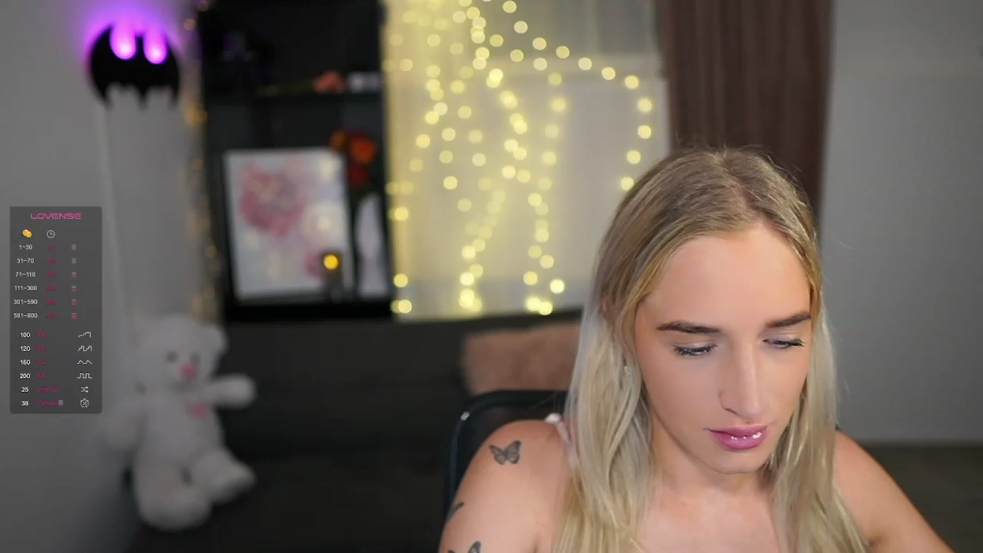Gallery image thumbnail from NicoletteShea's myfreecams stream on, 01/31/2024, 09:43 image 1 of 20