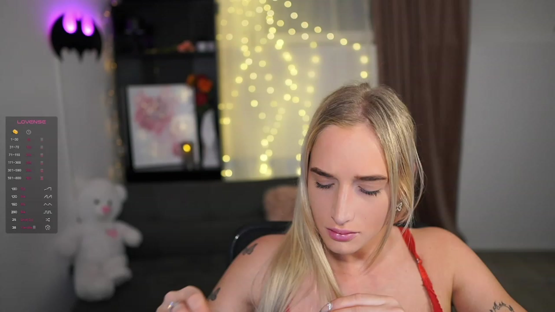 Gallery image thumbnail from NicoletteShea's myfreecams stream on, 01/31/2024, 10:24 image 3 of 20